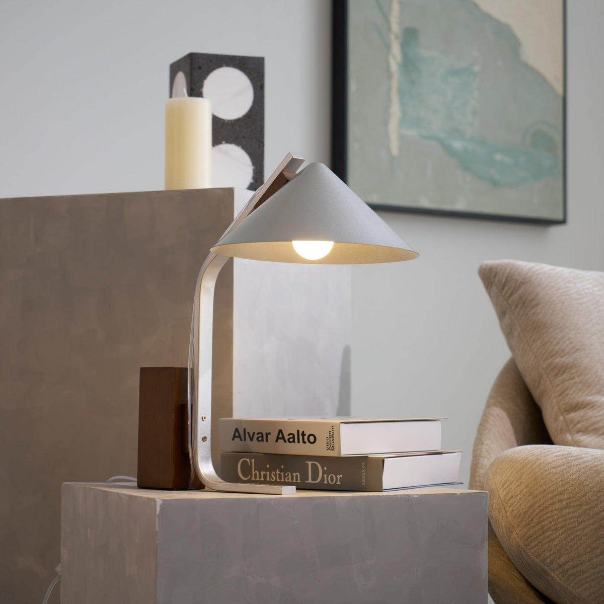 Ireld moderne bordlampe