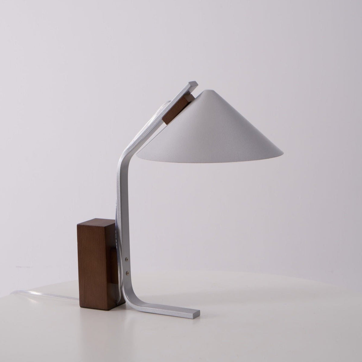 Ireld moderne bordlampe