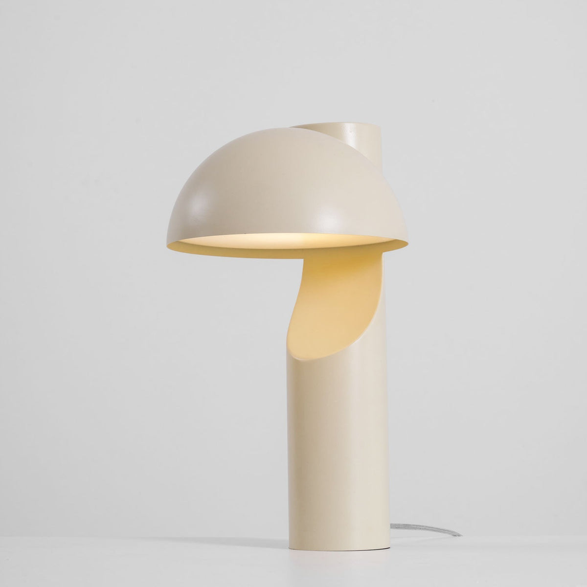 Candeeiro de mesa minimalista Belviora