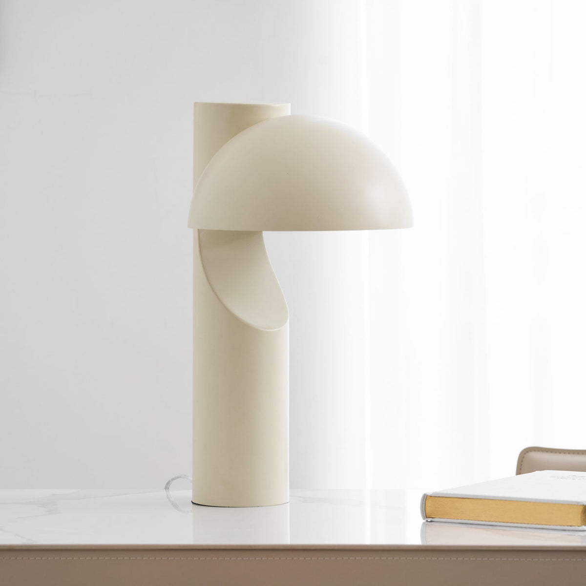 Candeeiro de mesa minimalista Belviora