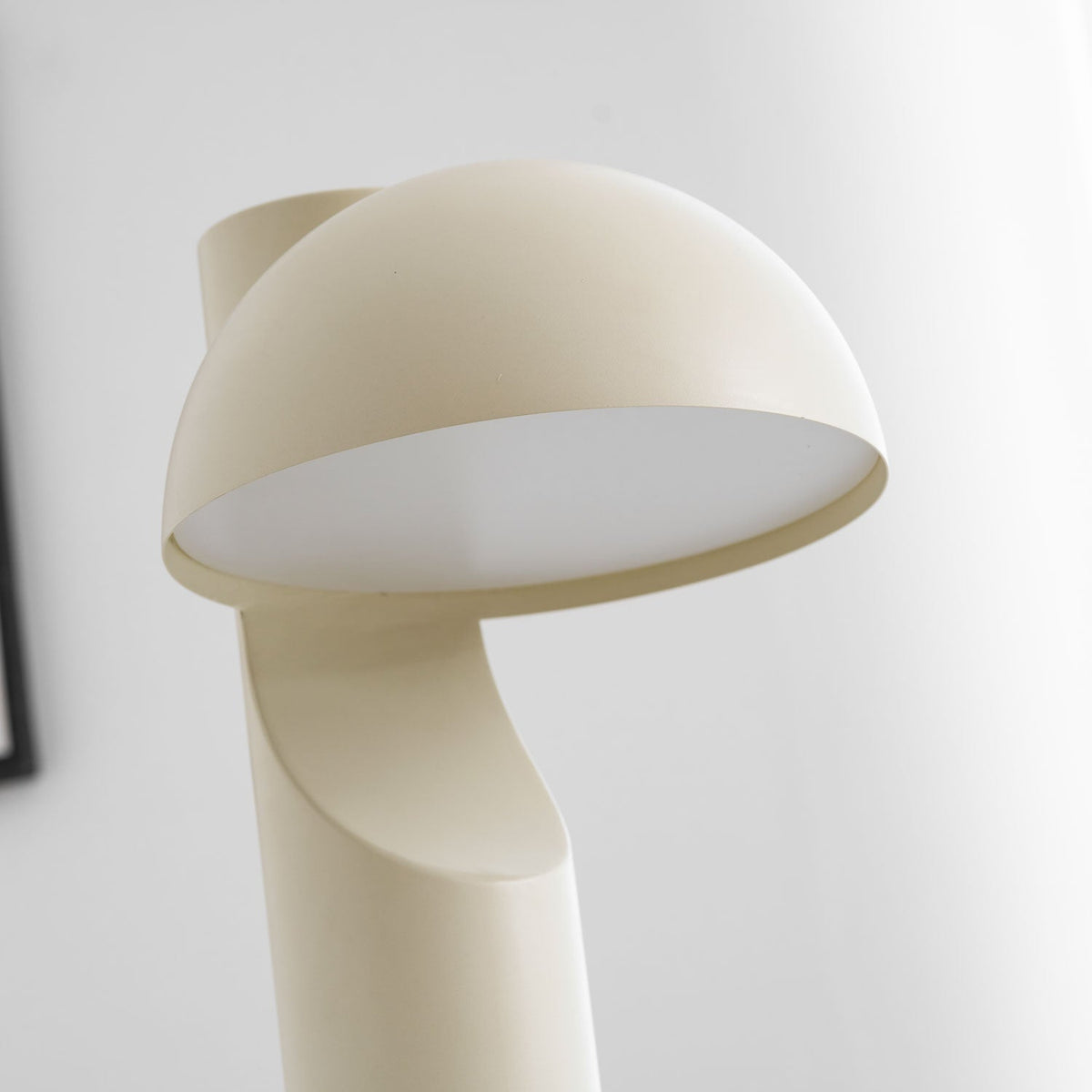 Candeeiro de mesa minimalista Belviora