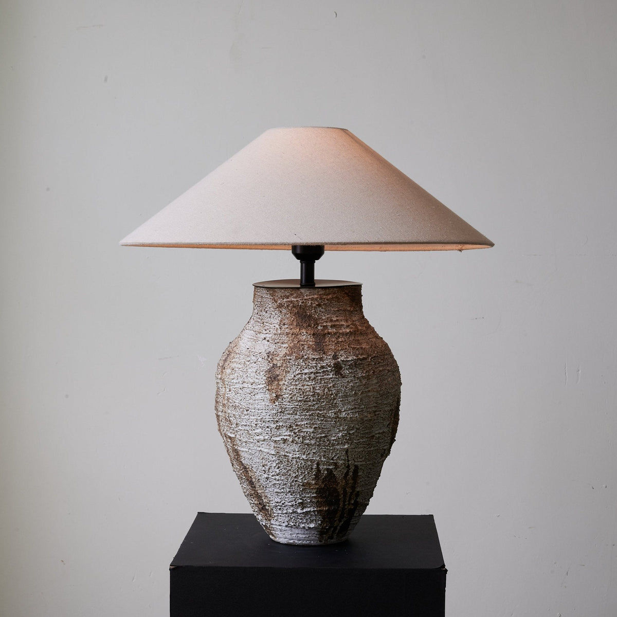 Candeeiro de mesa Celia em cerâmica wabi-sabi
