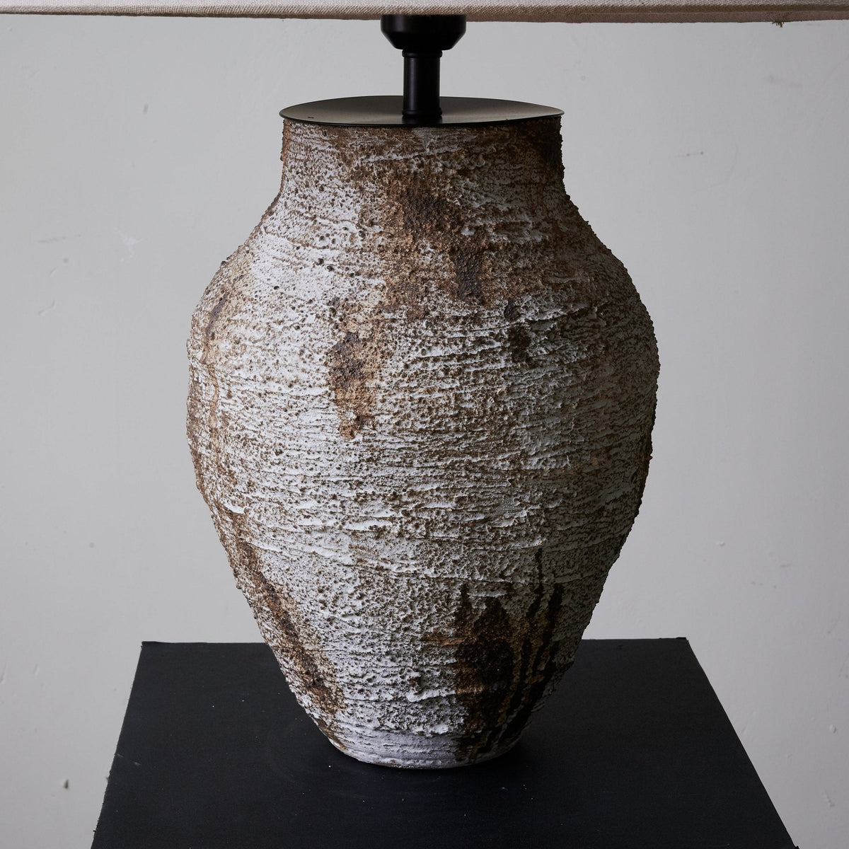 Candeeiro de mesa Celia em cerâmica wabi-sabi