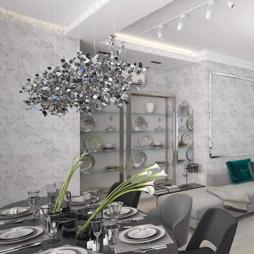 Noruielle pendellampe med metallisk skysamling