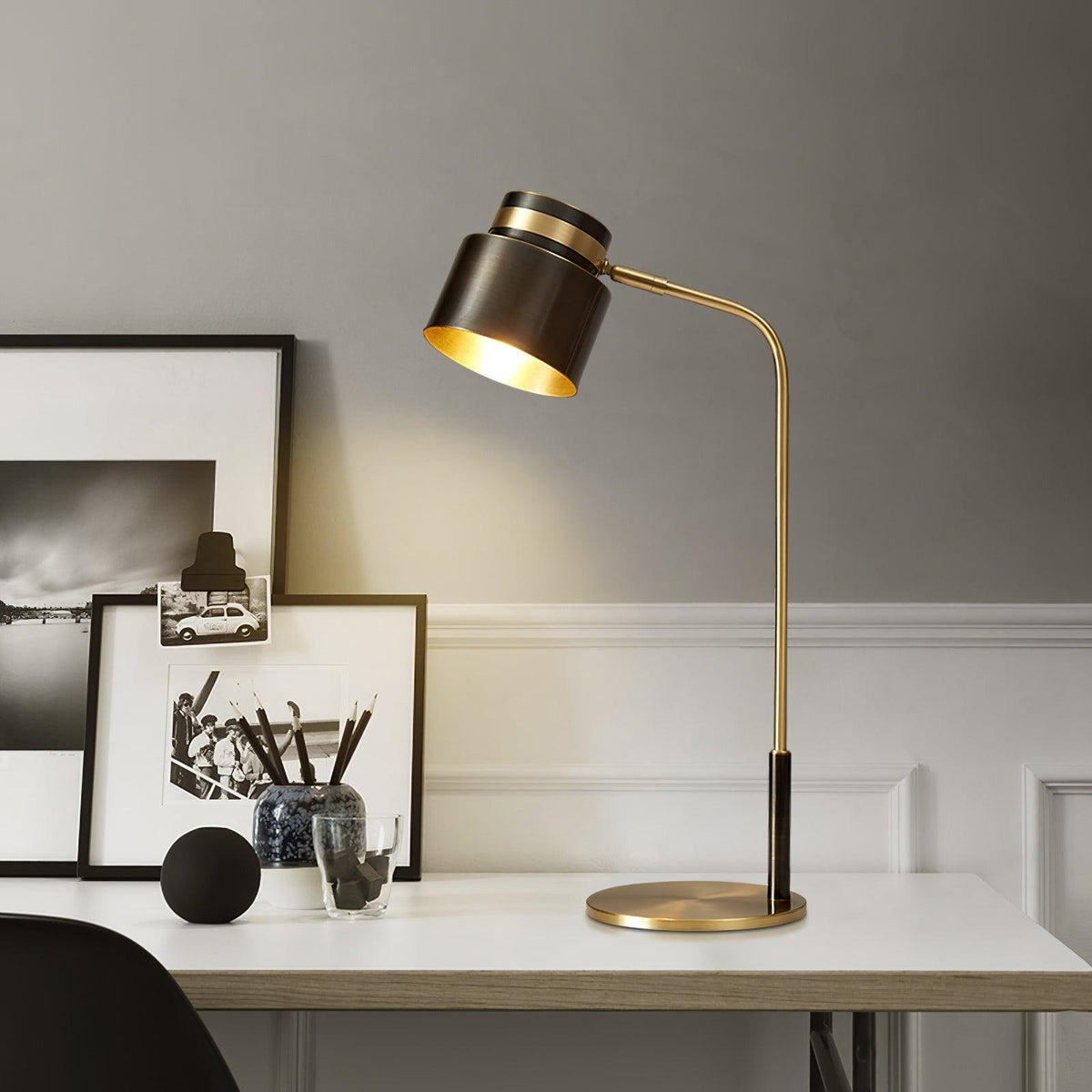 Zorase industriell bordslampa i mässing