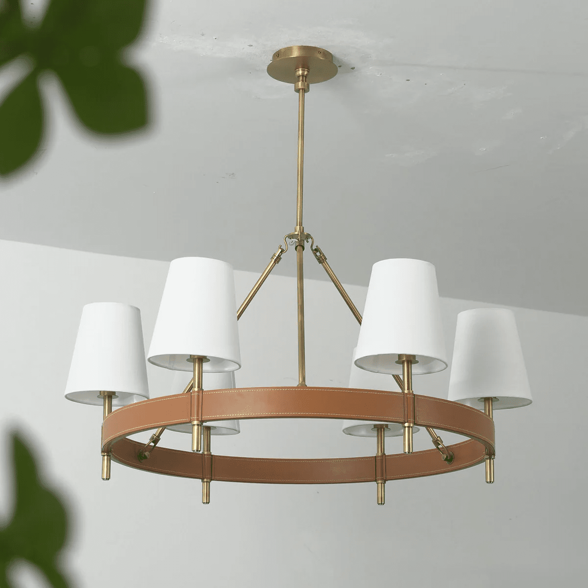 Candeeiro de lustre Arianna em pele