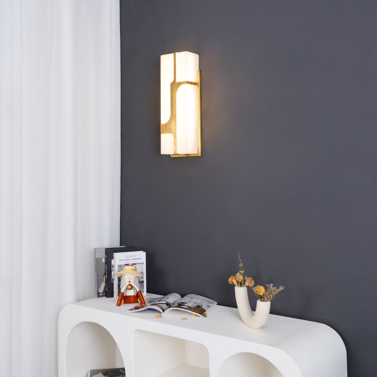 Ariel Vägglampa Alabaster och Mässing Elegans
