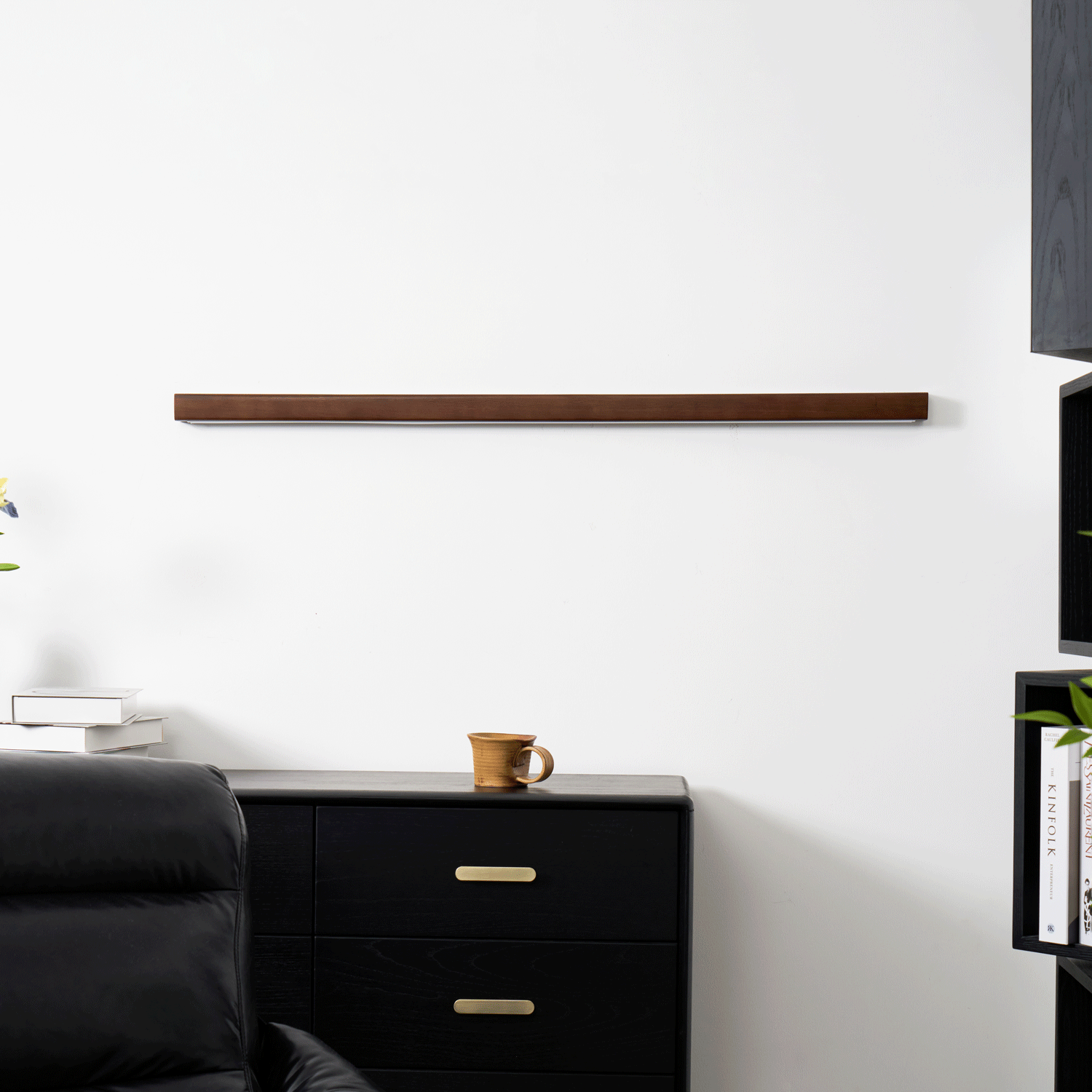 Elvivine lineær, minimalistisk LED-væglampe i træ