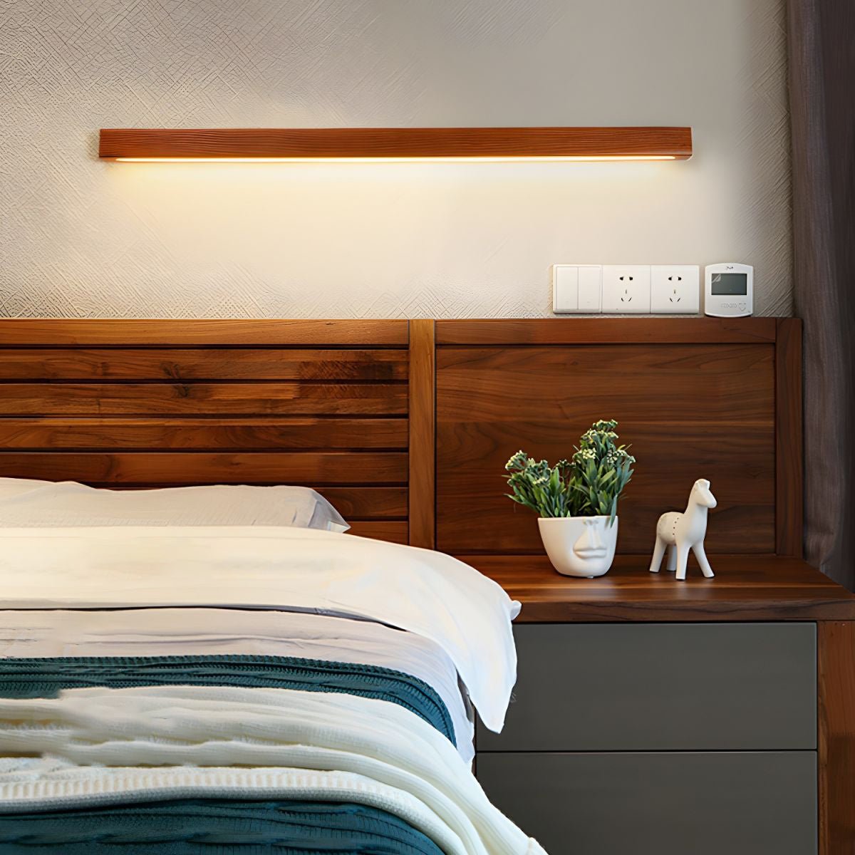 Elvivine lineær, minimalistisk LED-væglampe i træ