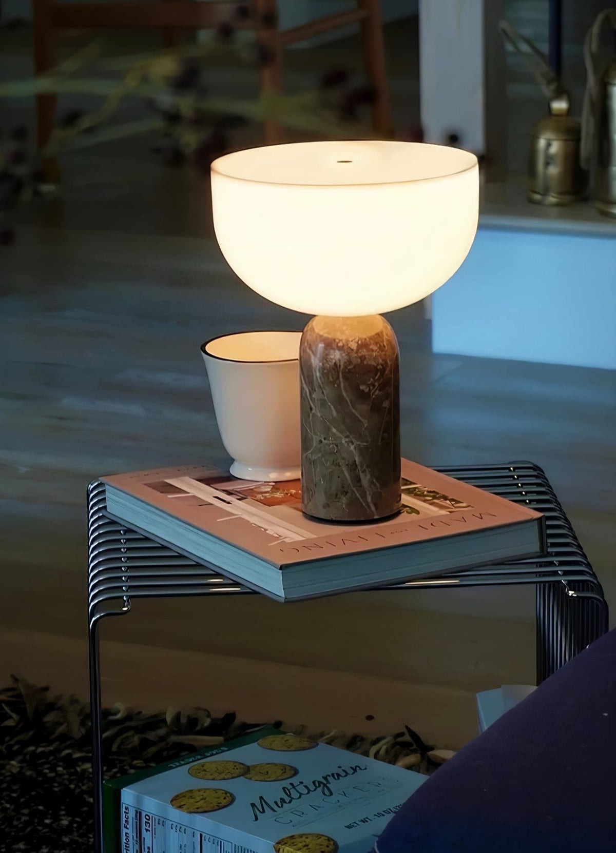 Vicky minimalistisk bordlampe i marmor