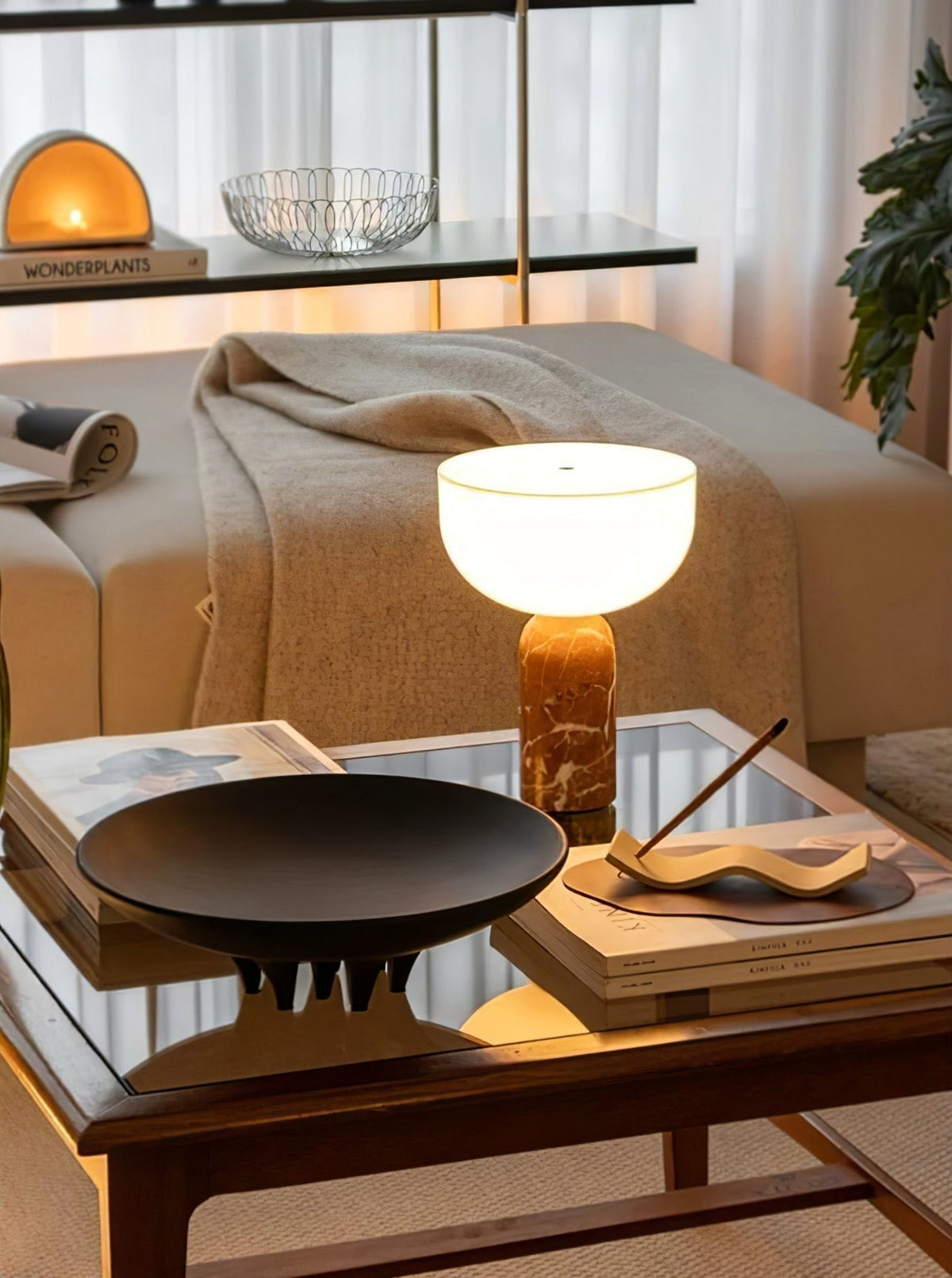 Vicky minimalistisk bordlampe i marmor