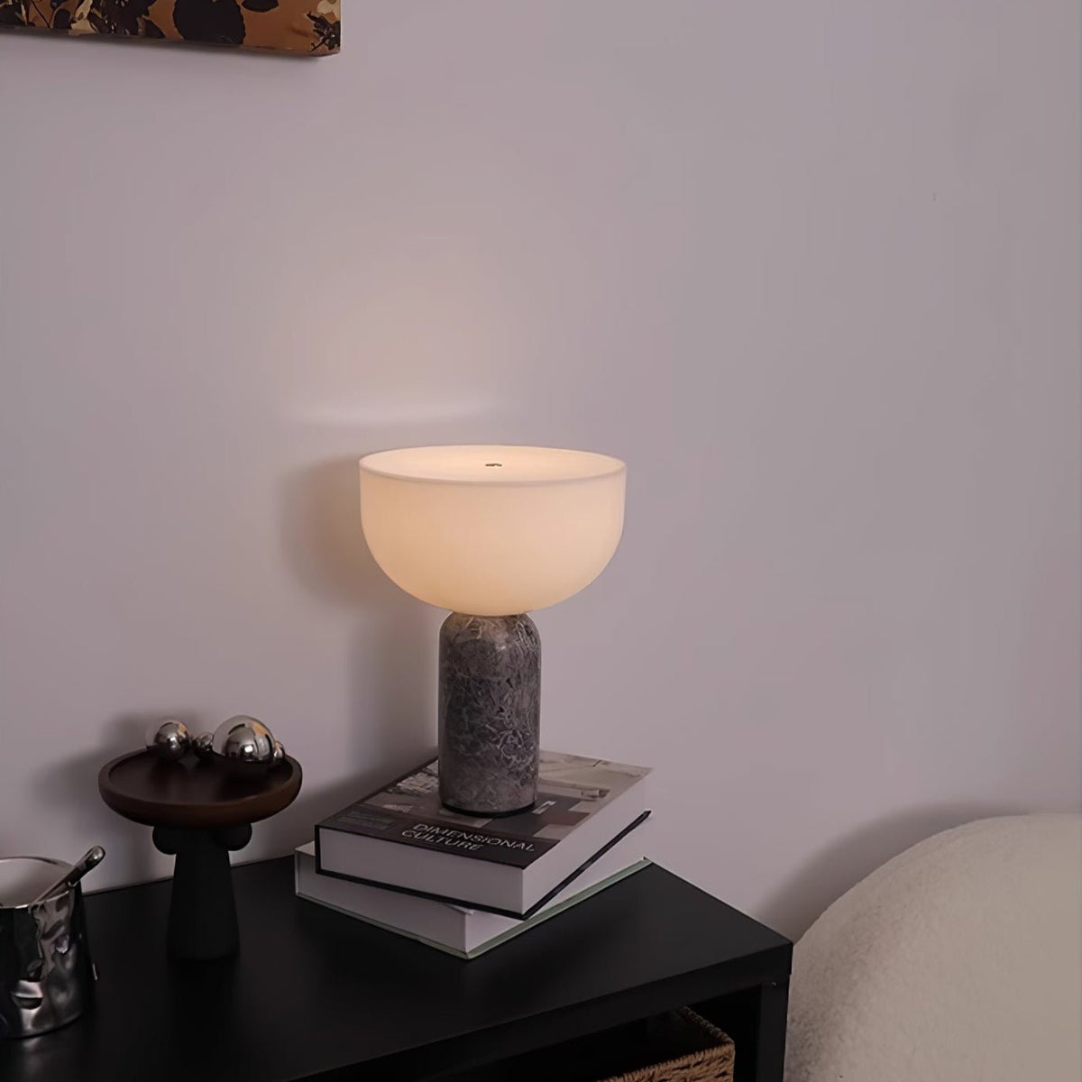 Vicky minimalistisk bordlampe i marmor