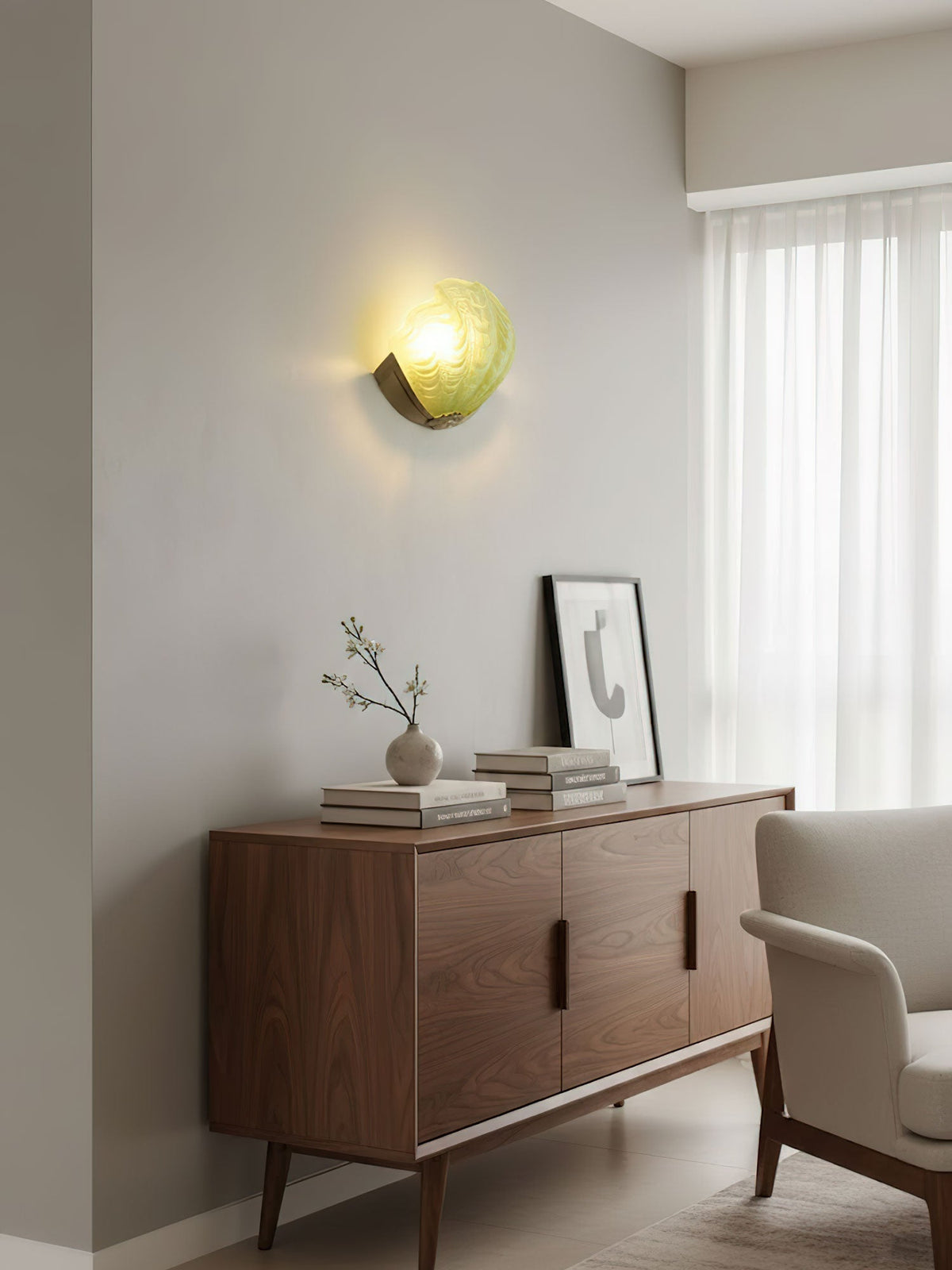 Nico art déco-vägglampa i glas med vågig skärm