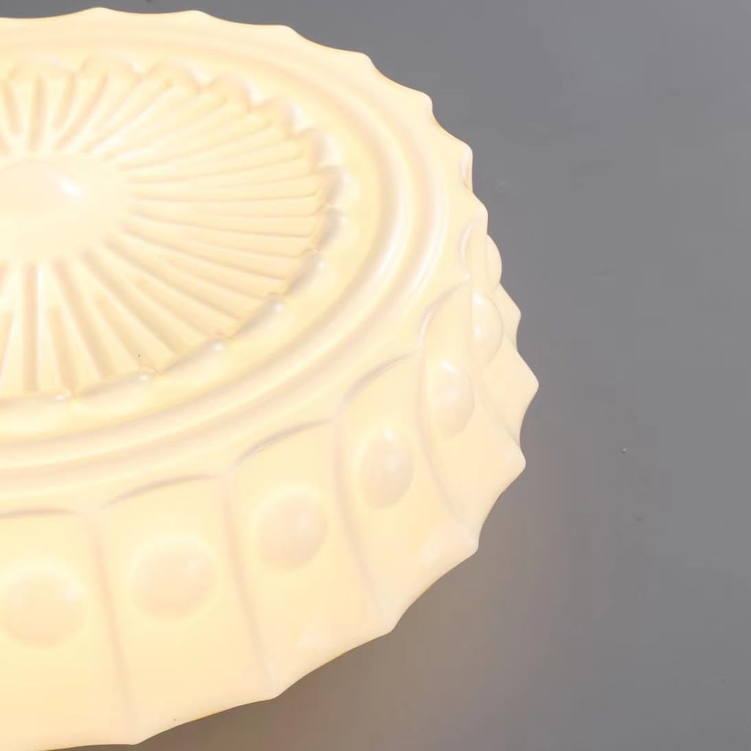Valentina vintagependellampa med kupol i fransk lantstil, vit/beige