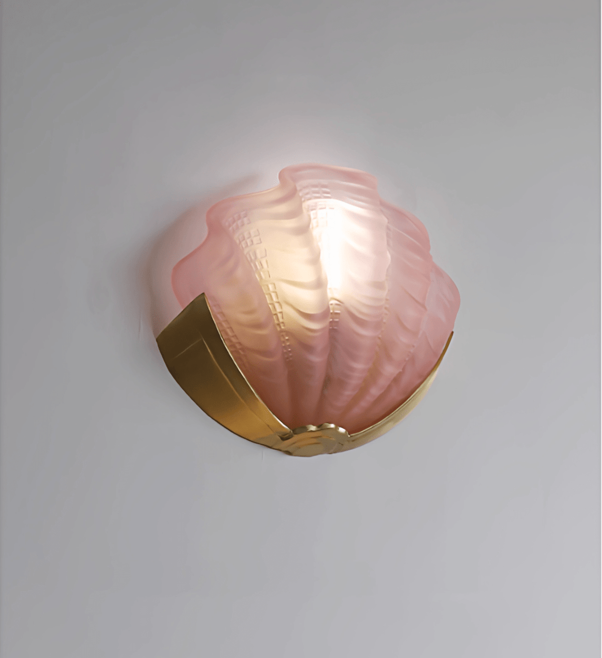 Nico art déco-vägglampa i glas med vågig skärm