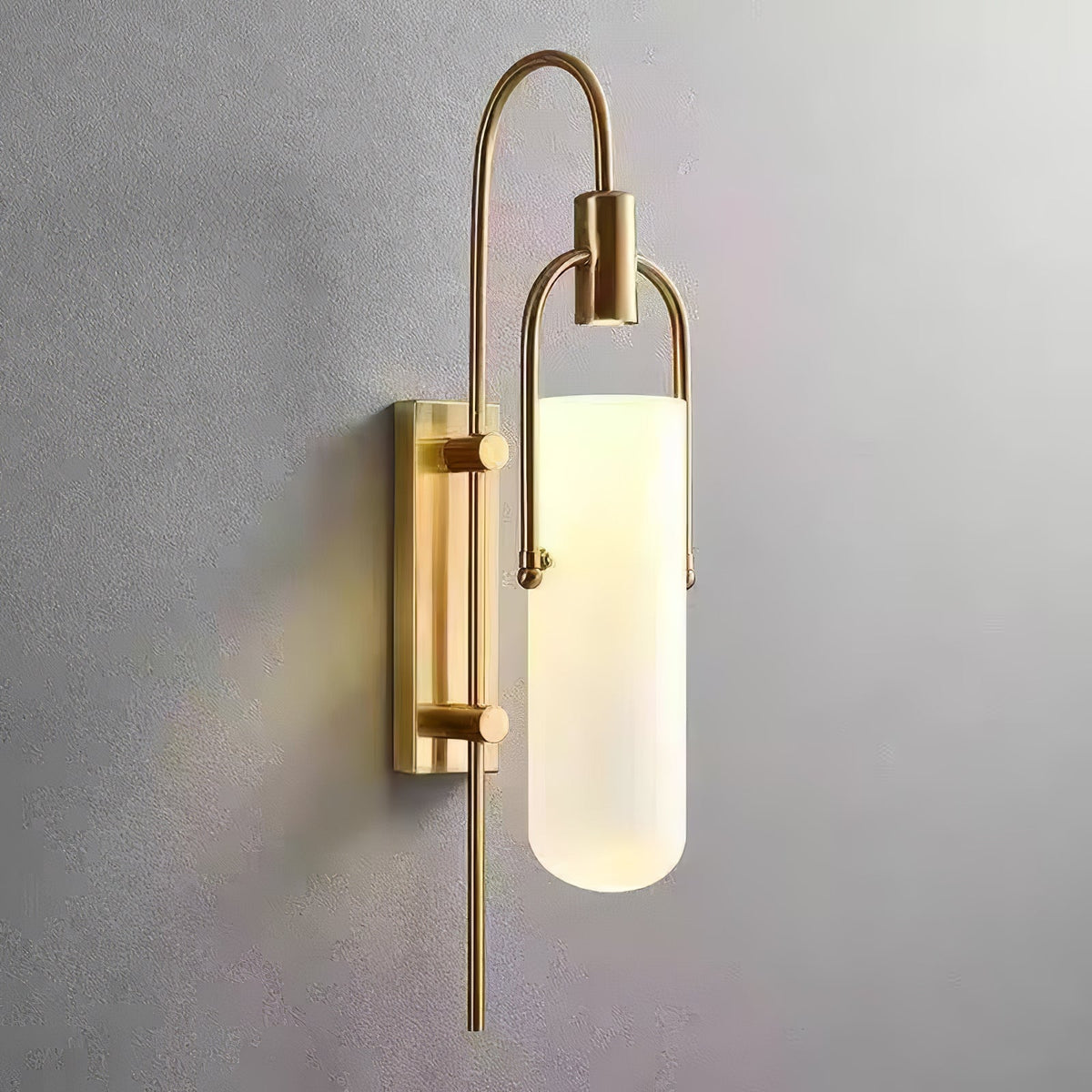 Liororaya væglampe med buet moderne glas