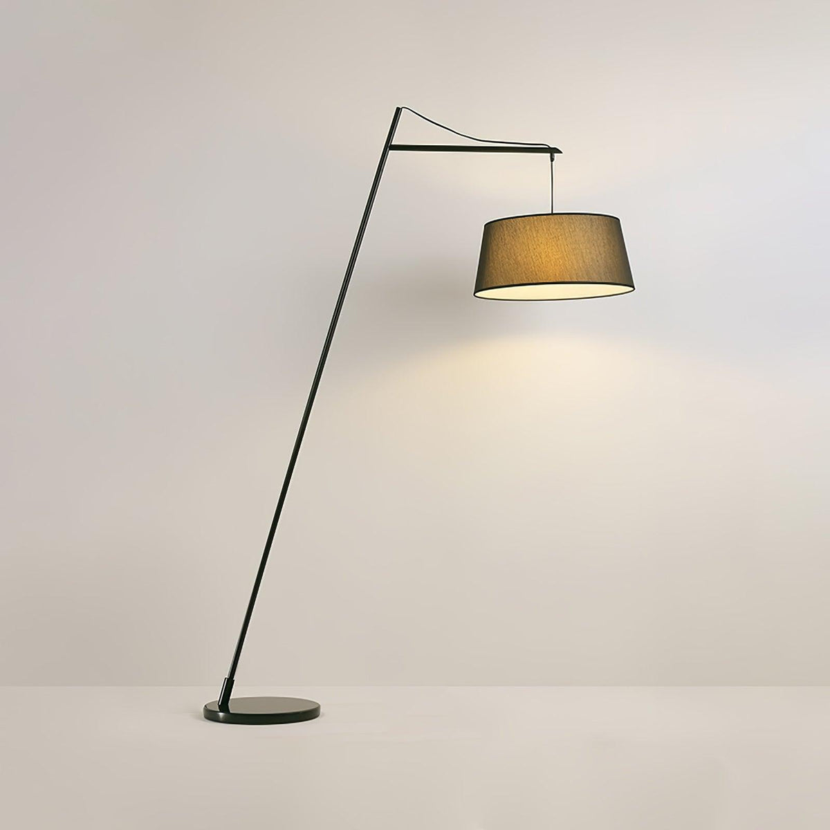 Votalyra moderne gulvlampe i stof