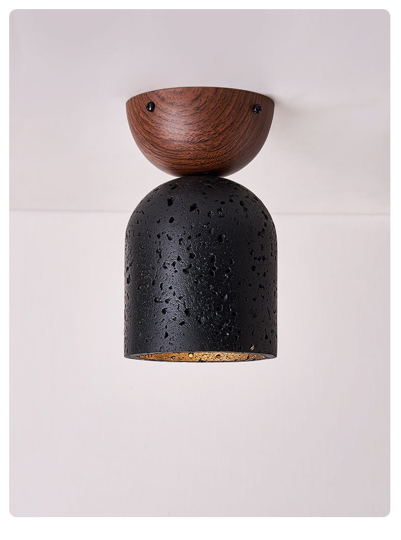 Finn stefnuljósandi loftlampi úr svörtu travertíni