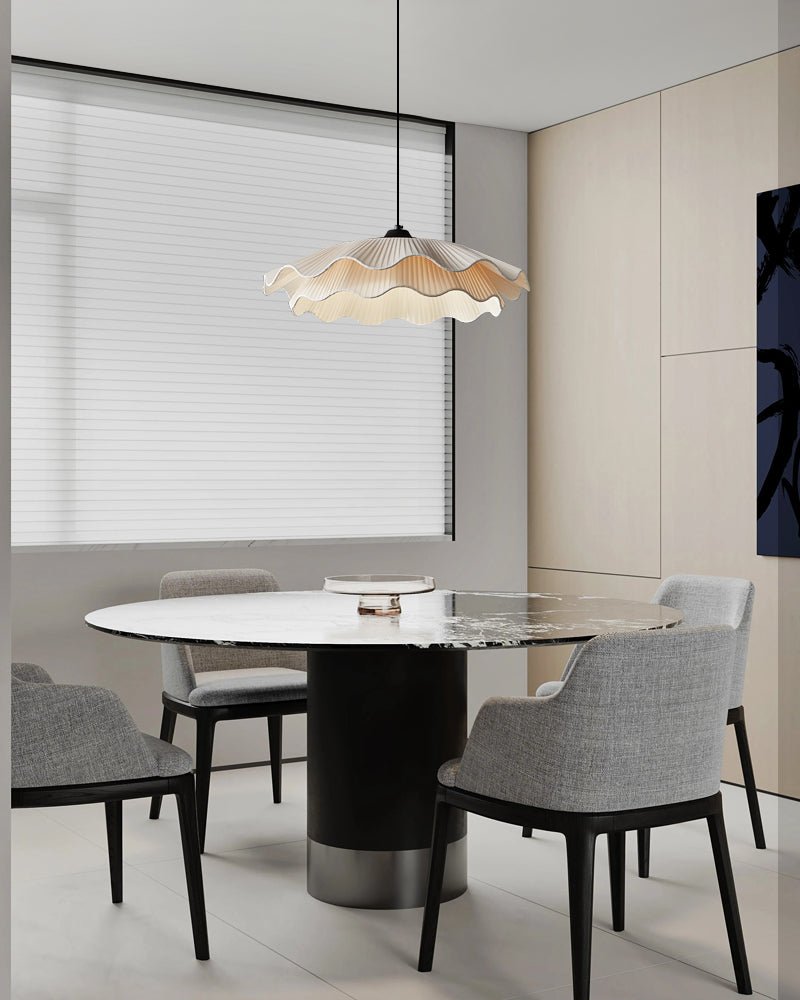 Ellorel elegant bølgeformet pendellampe i messing og stof