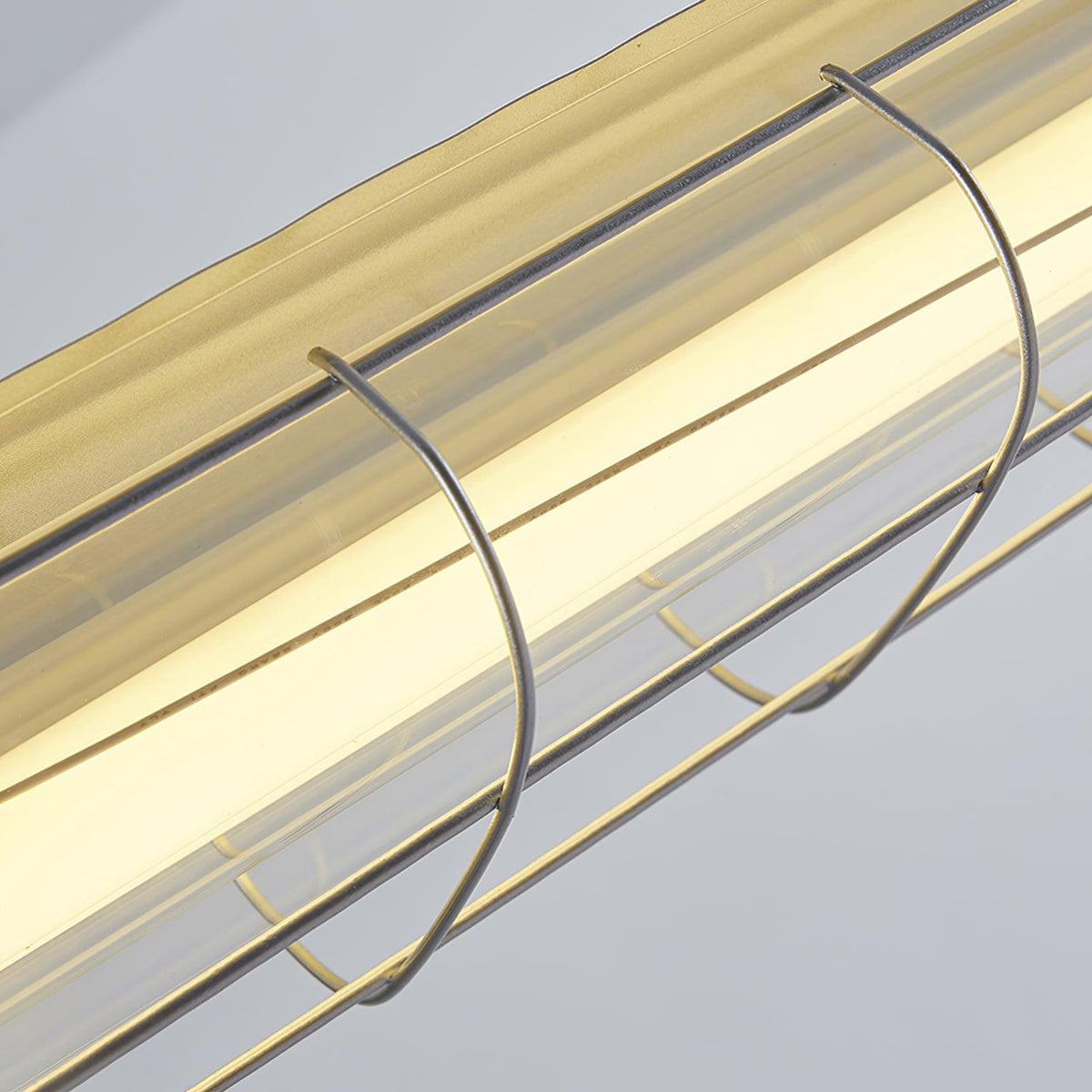 Candeeiro suspenso linear industrial Alaric