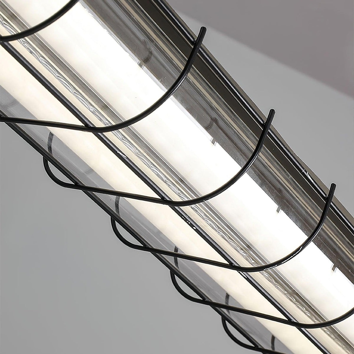 Candeeiro suspenso linear industrial Alaric