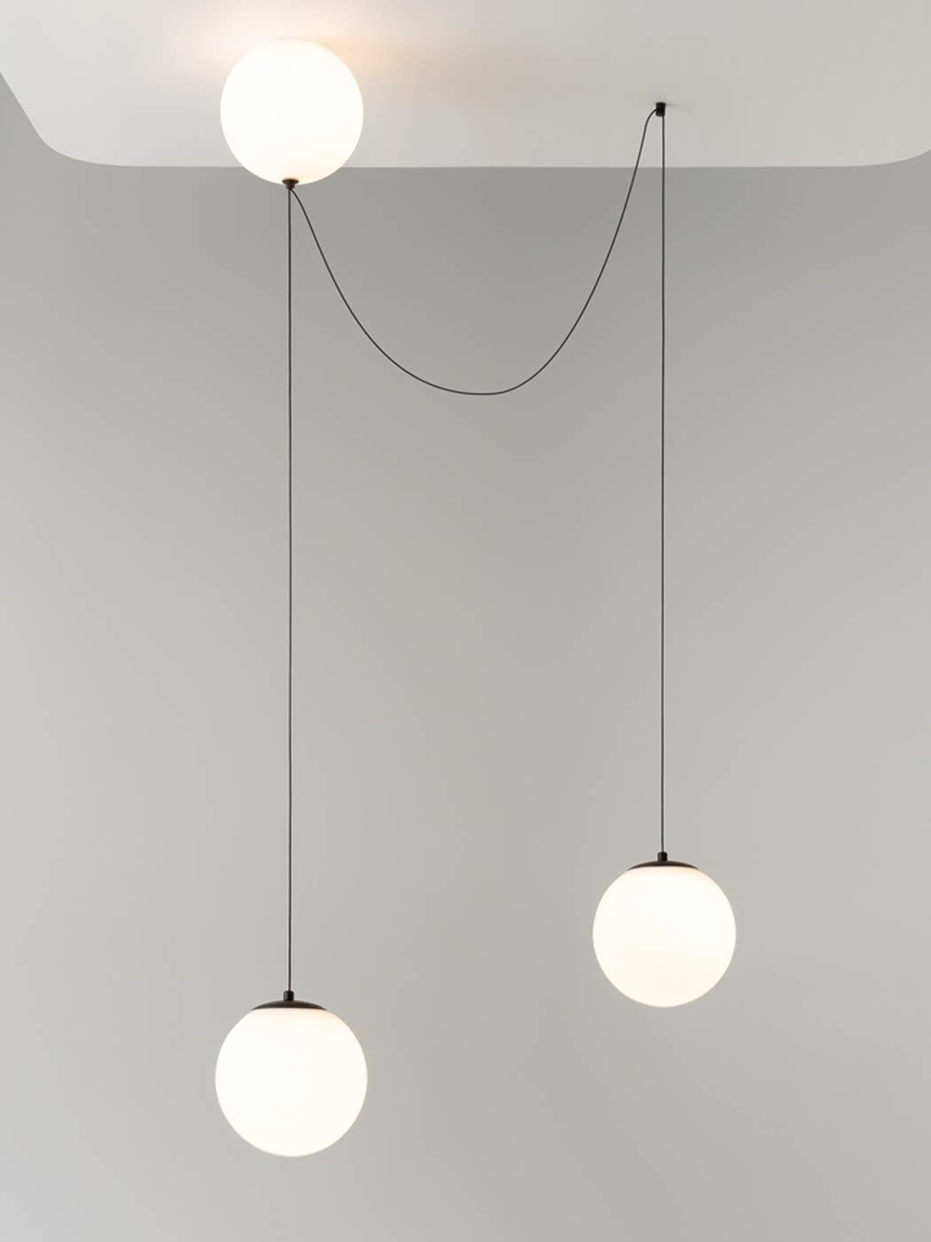 Asteris Noctis klotformad pendellampa