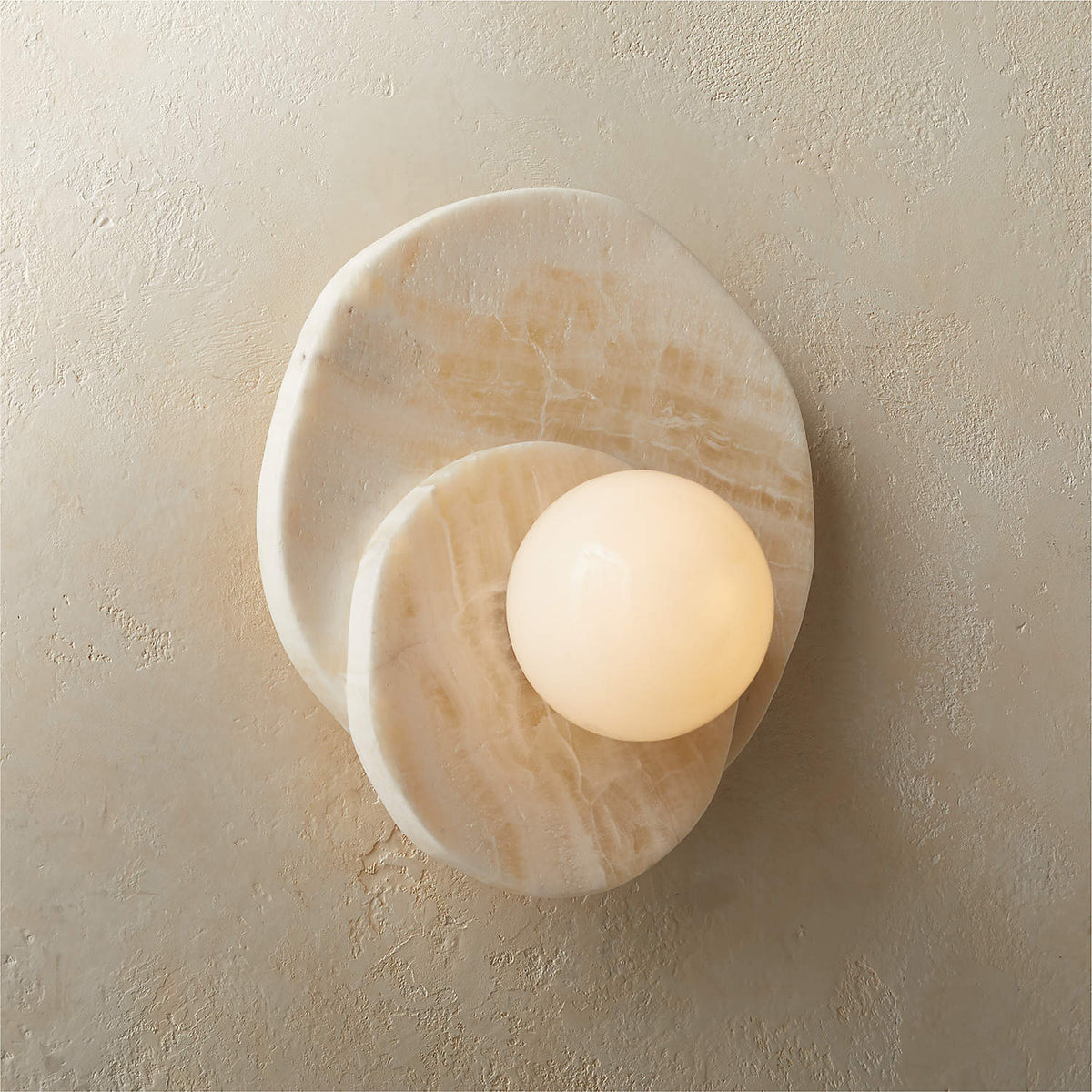 Alorarae organisk vägglampa i alabaster
