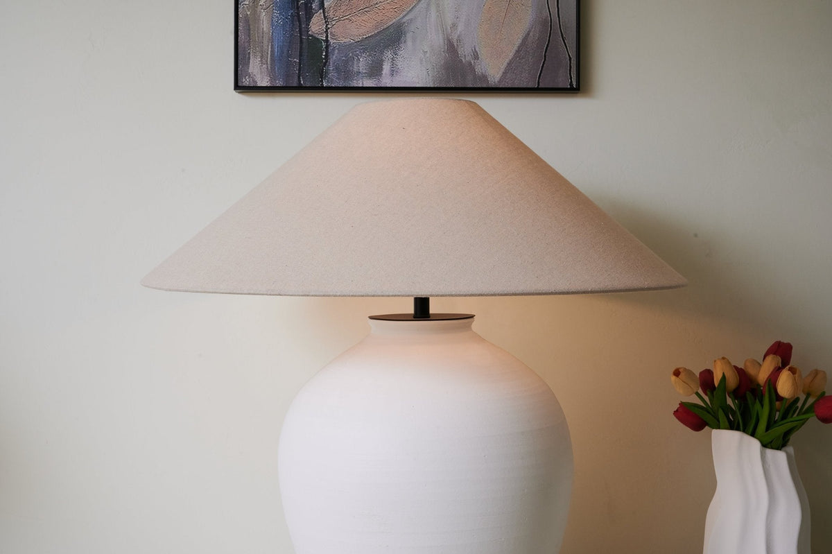Candeeiro de mesa em cerâmica minimalista Natalie