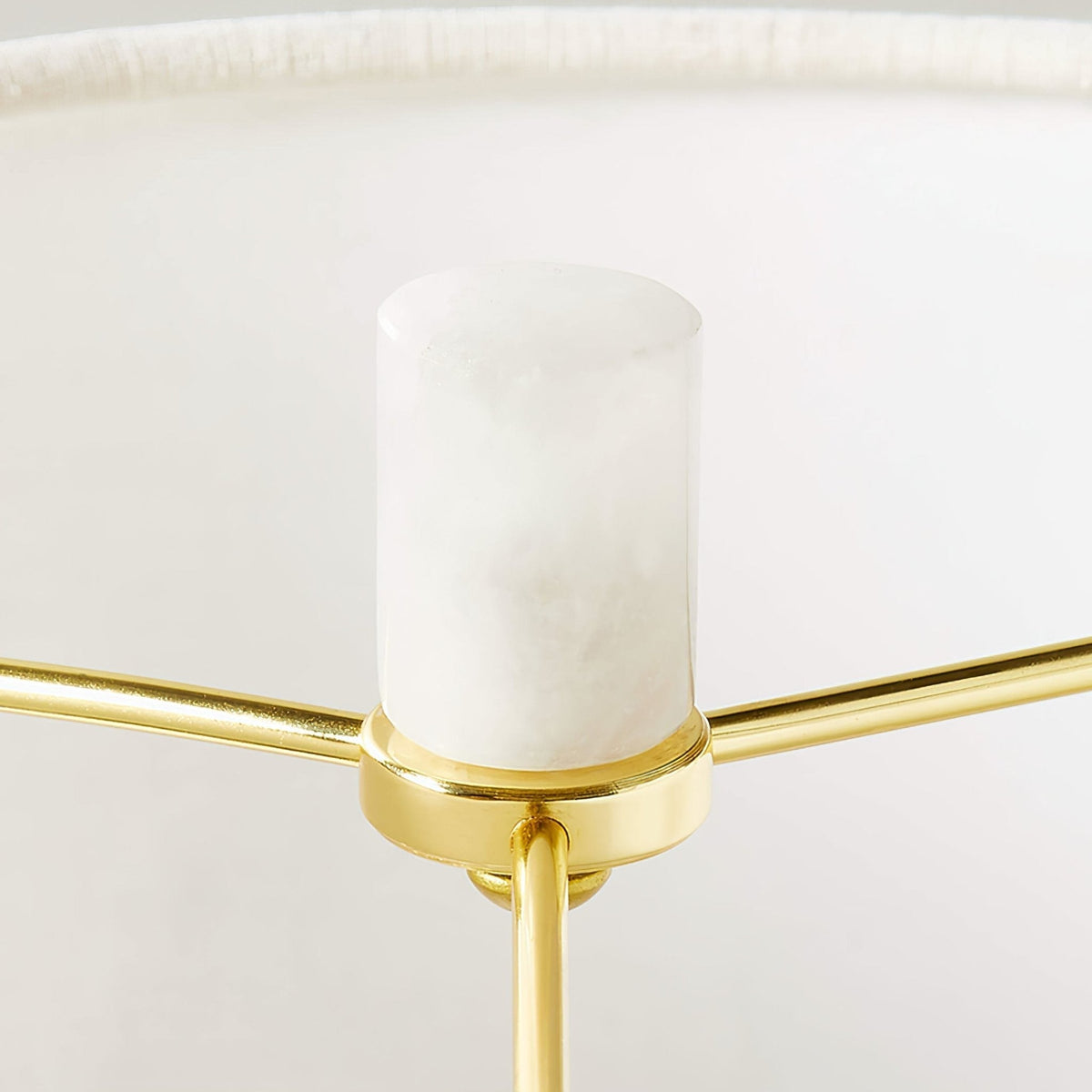 Candeeiro de mesa Albalia moderno em alabastro