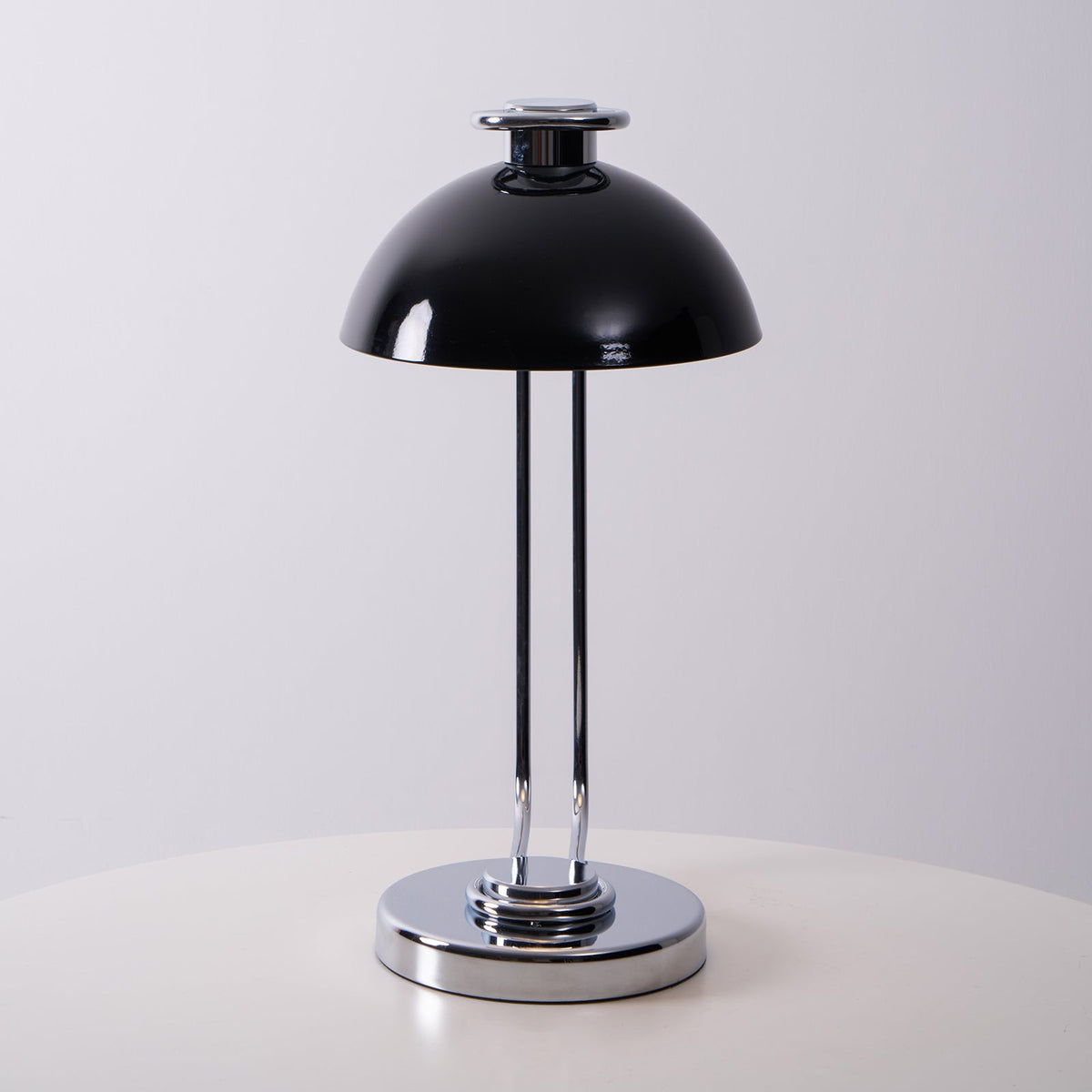 Candeeiro de mesa contemporâneo em acrílico Lucanella