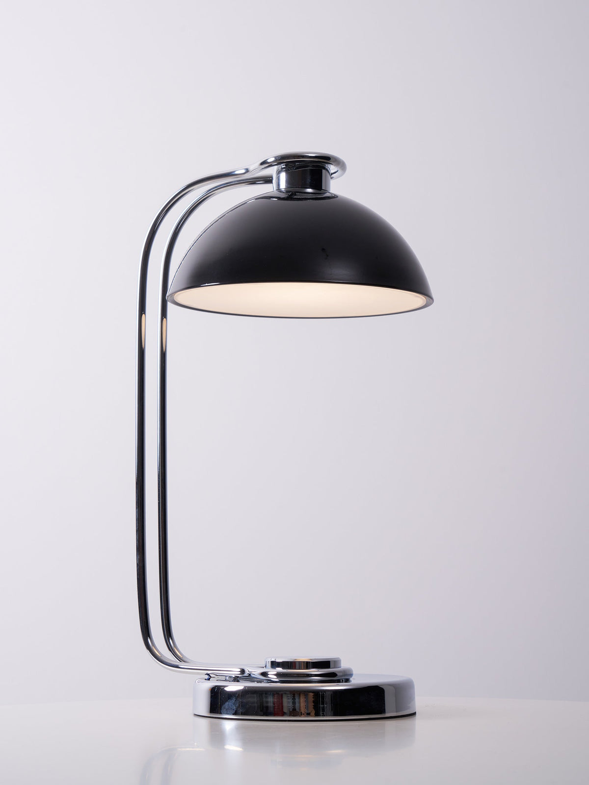 Candeeiro de mesa contemporâneo em acrílico Lucanella