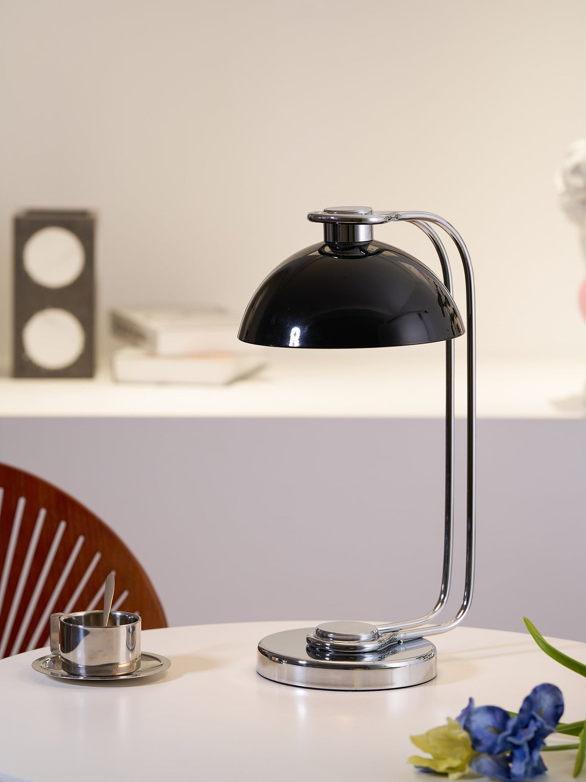 Candeeiro de mesa contemporâneo em acrílico Lucanella