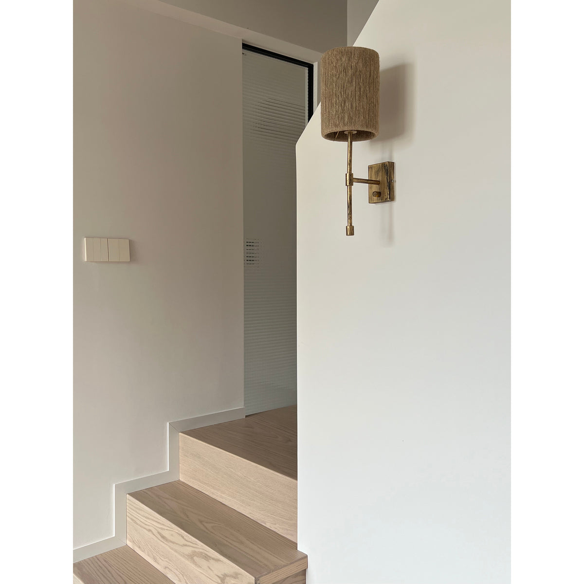 Eirikuvyo Modern Minimalistisk Vägglampa i metall och tyg