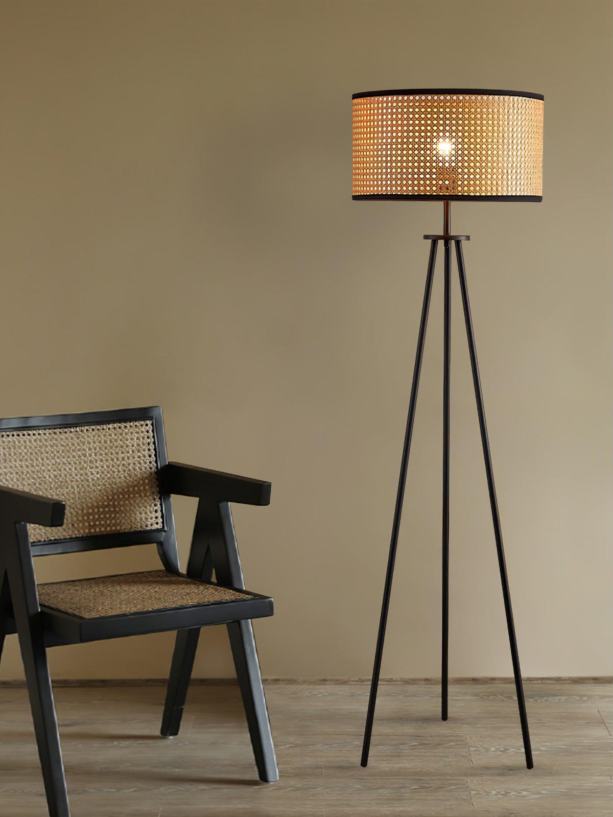 Trio vintage-gulvlampe i bambus