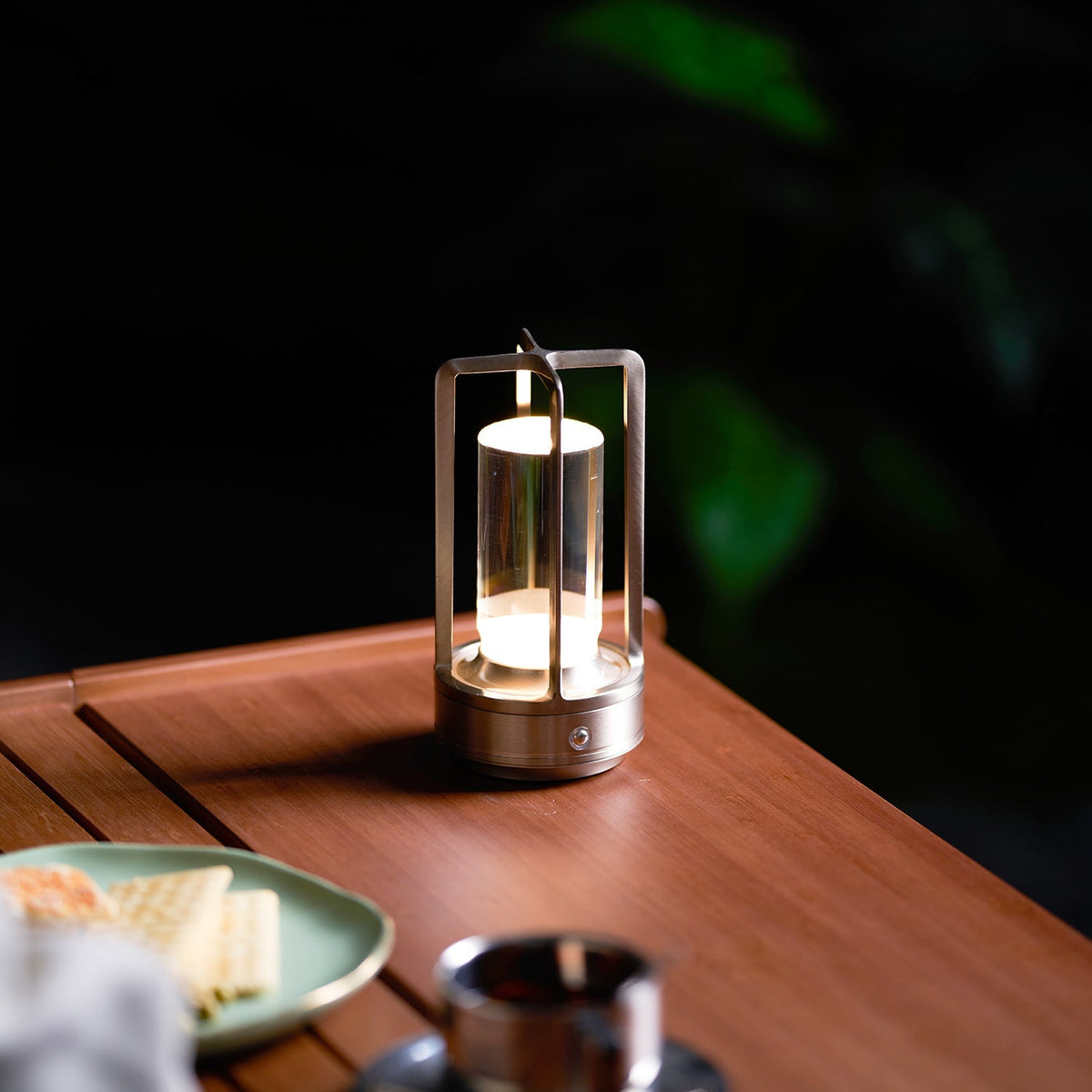 Solvane-genopladelig bordlampe