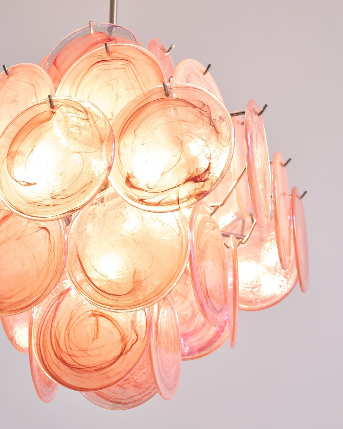 Candeeiro de teto Celeian romântico de discos de vidro rosa, com camadas