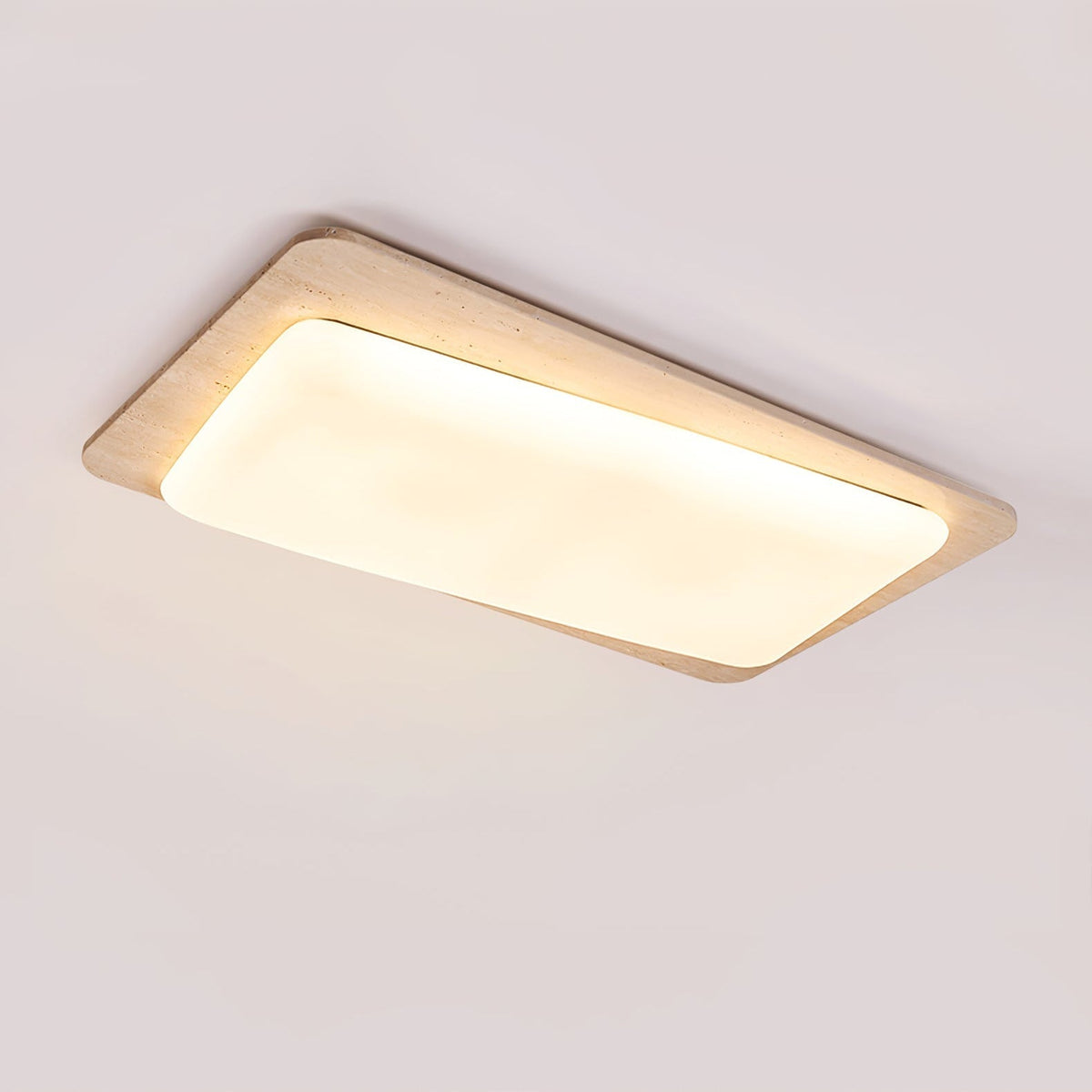 Seranina loftlampe i travertin