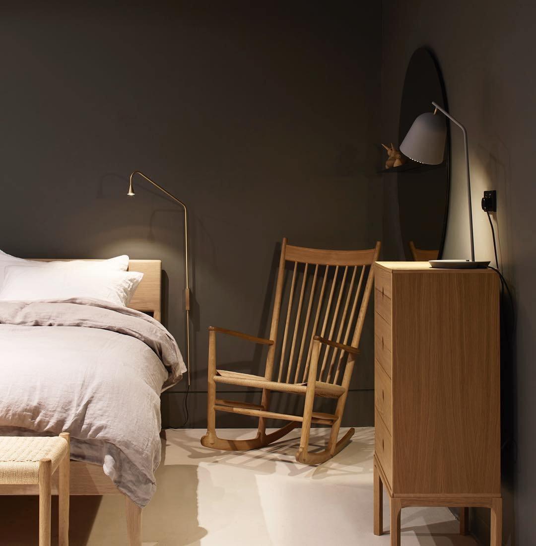 Vesolel-moderni minimalistinen seinävalaisin