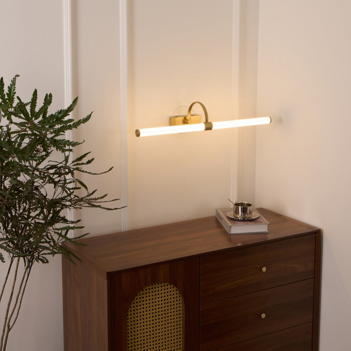 Candeeiro de parede moderno minimalista em latão Beryl