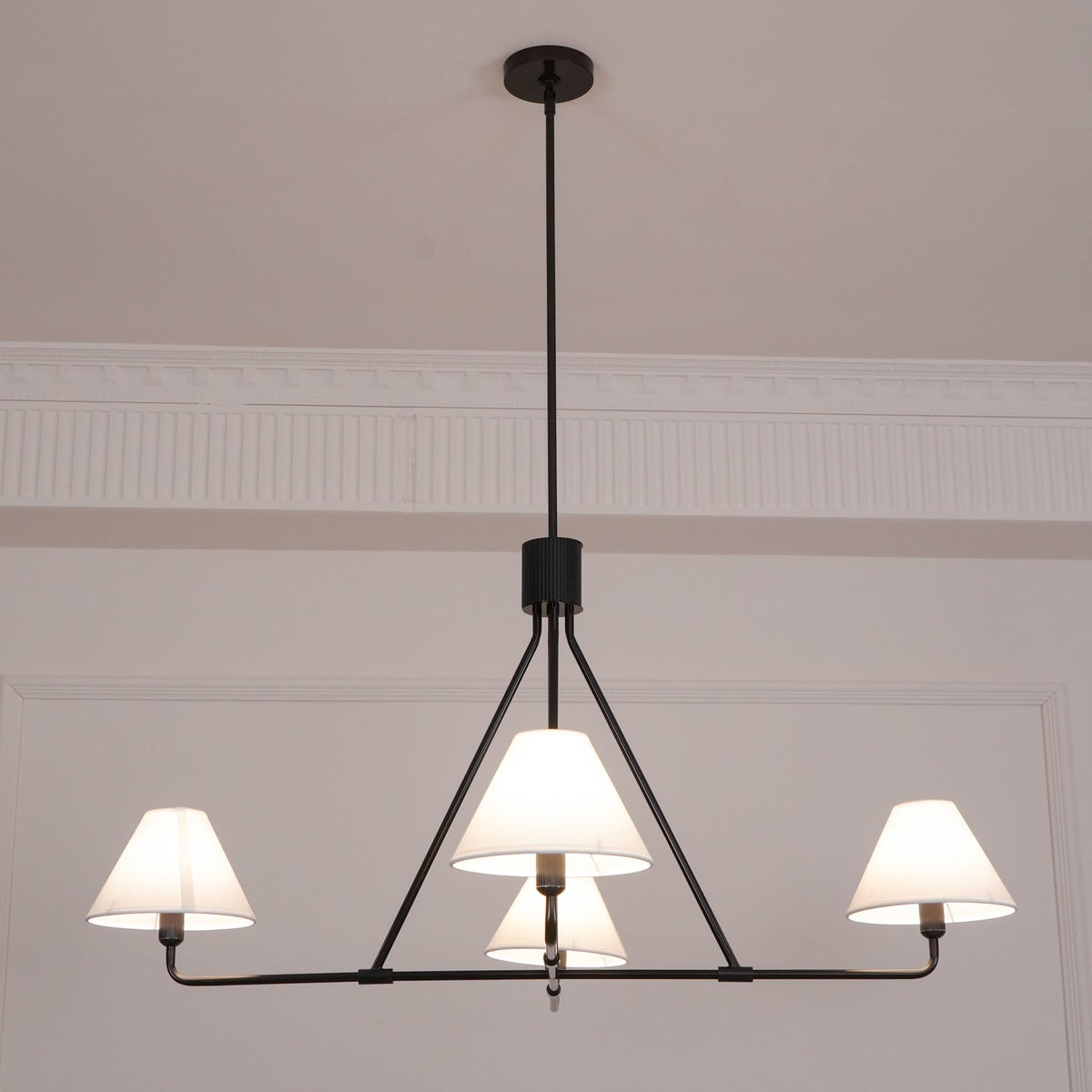 Candelabro de vaso com cúpula cónica, minimalista