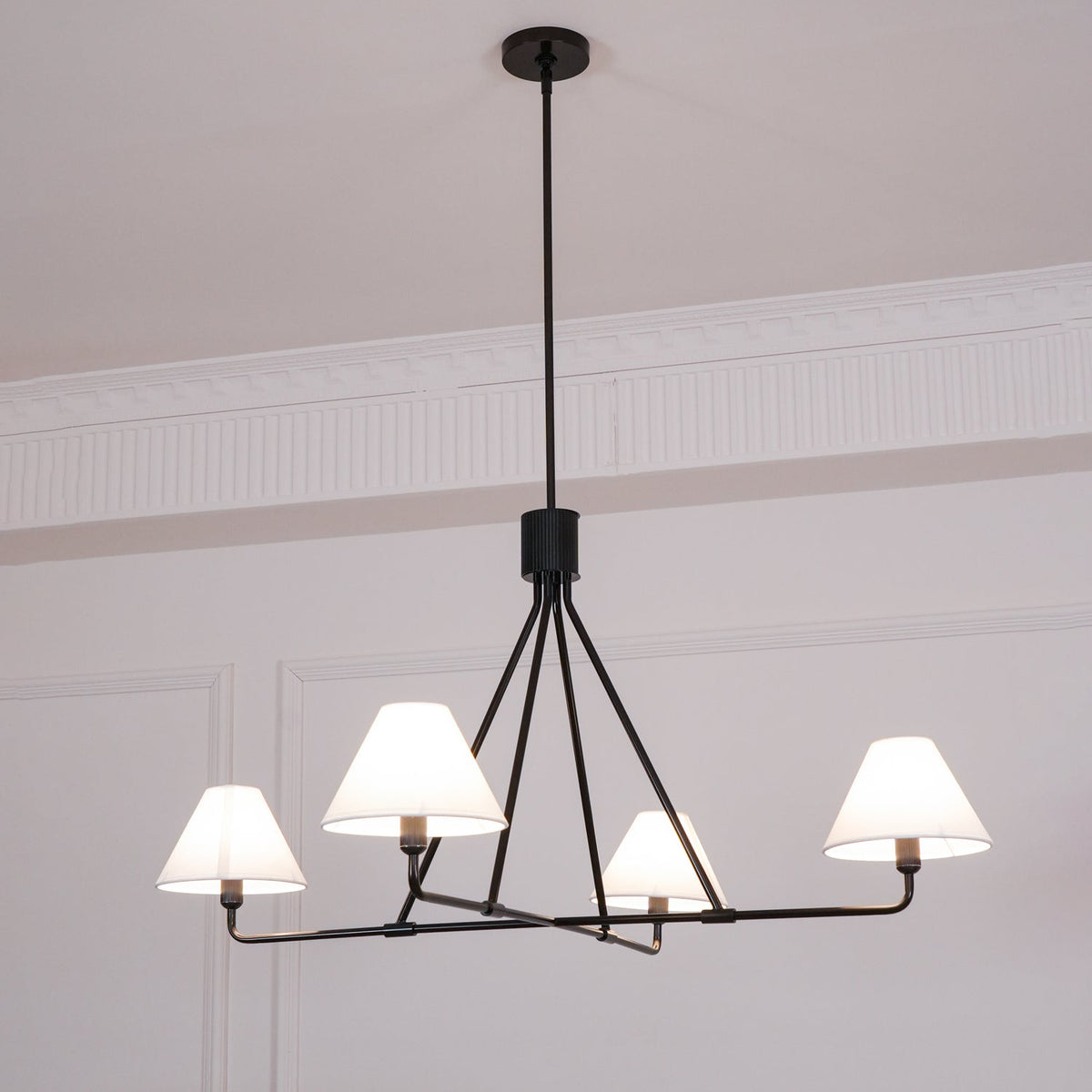 Candelabro de vaso com cúpula cónica, minimalista