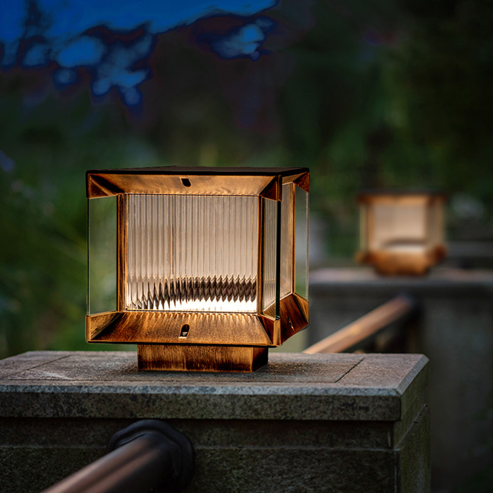 Ray moderne rektangulær udendørs lampe i metal og glas, sort/sort-guld