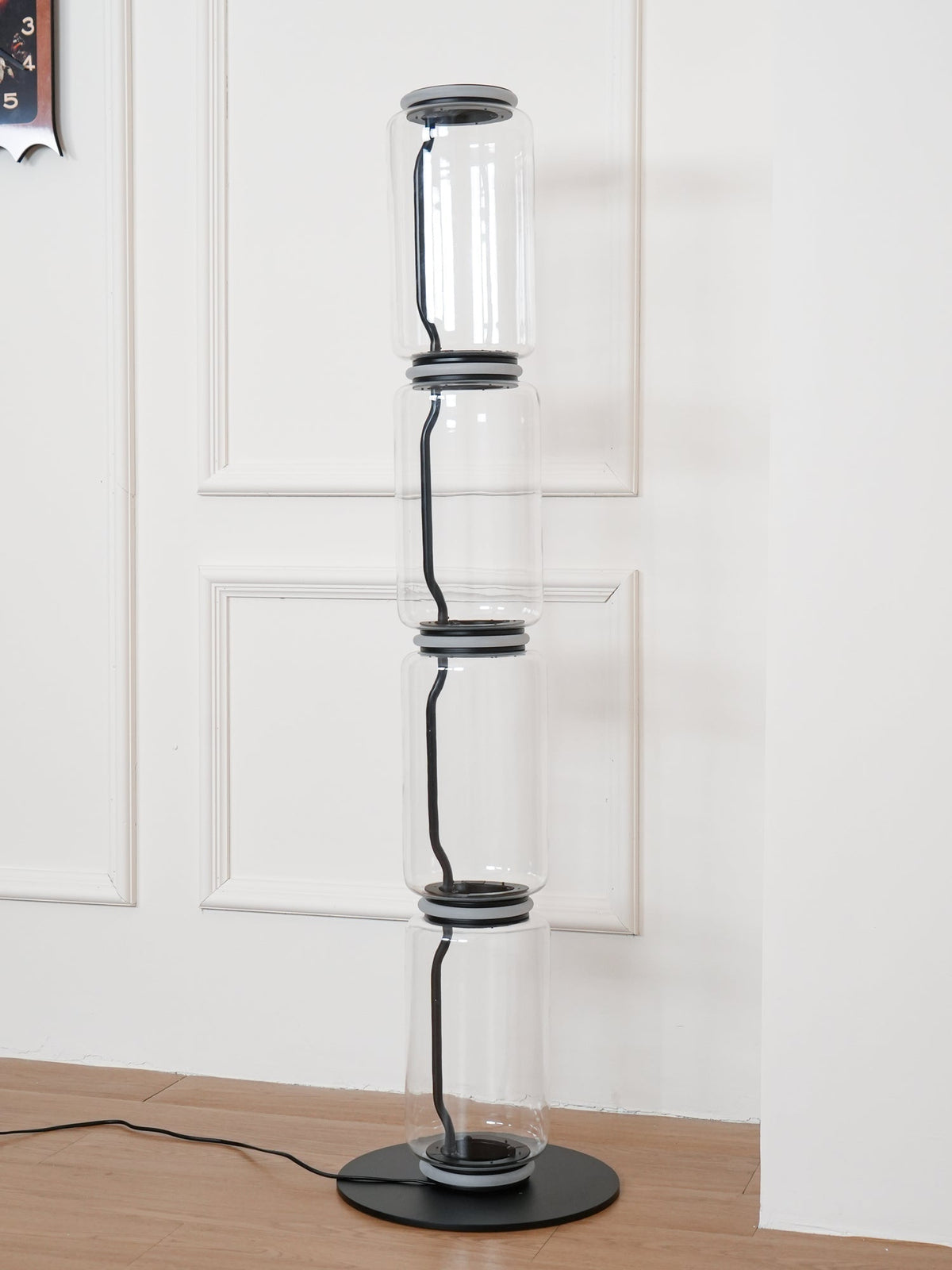 Cyrilys golvlampa i bambu och glas