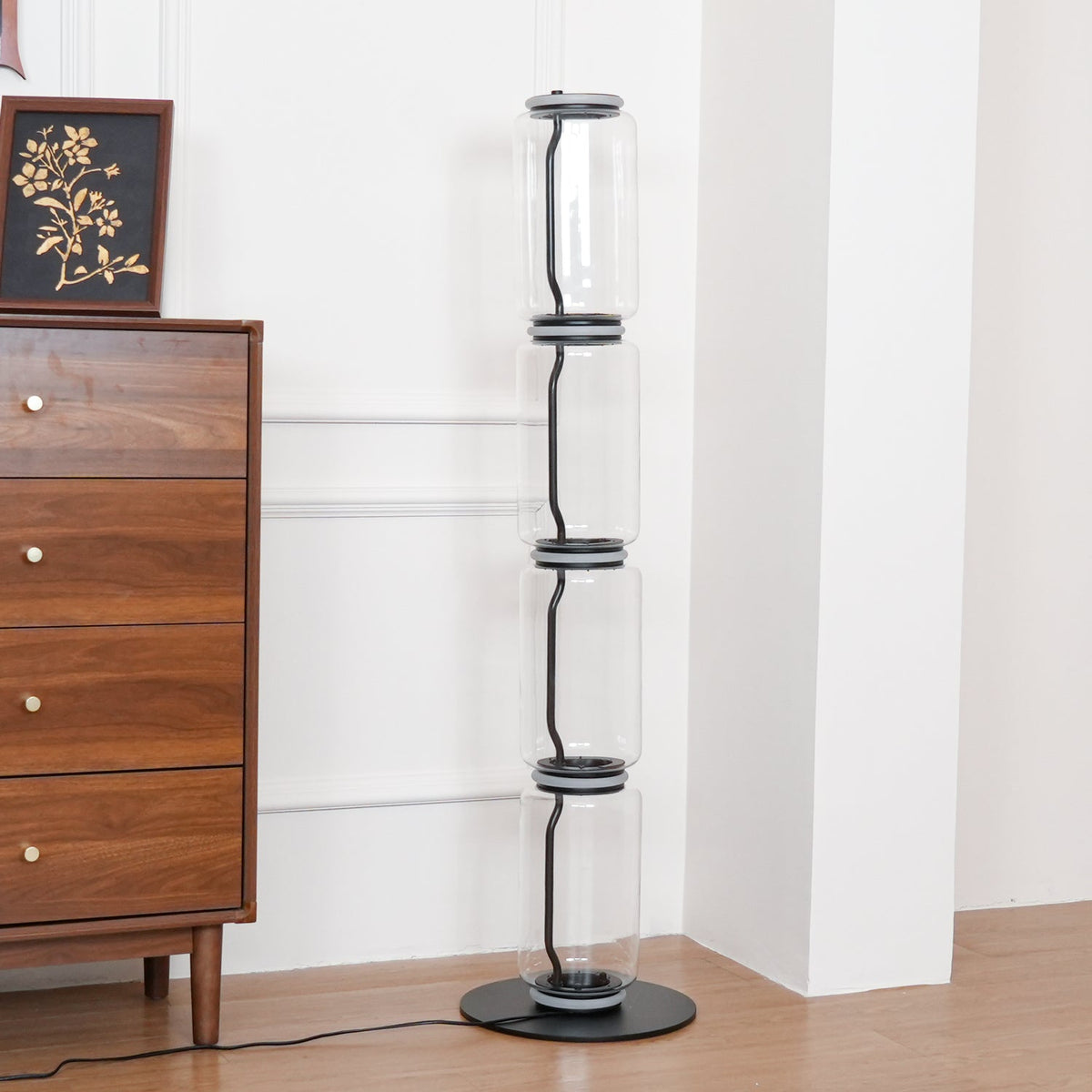 Cyrilys golvlampa i bambu och glas