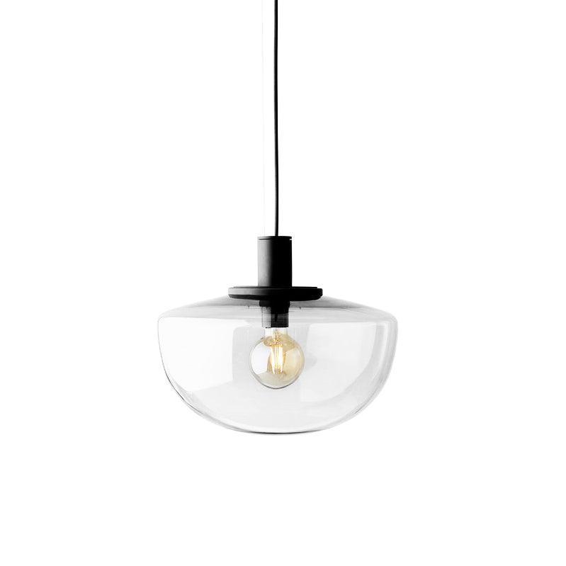 Pendel med glaskuppel, metalbeslag, minimalistisk og afslappende
