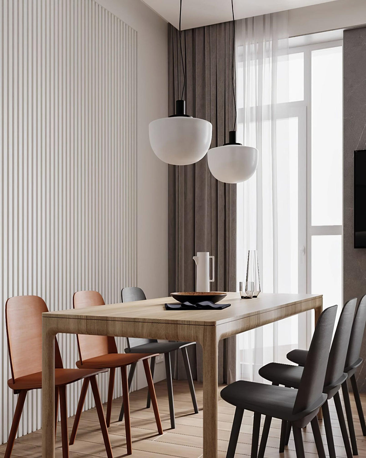 Pendel med glaskuppel, metalbeslag, minimalistisk og afslappende