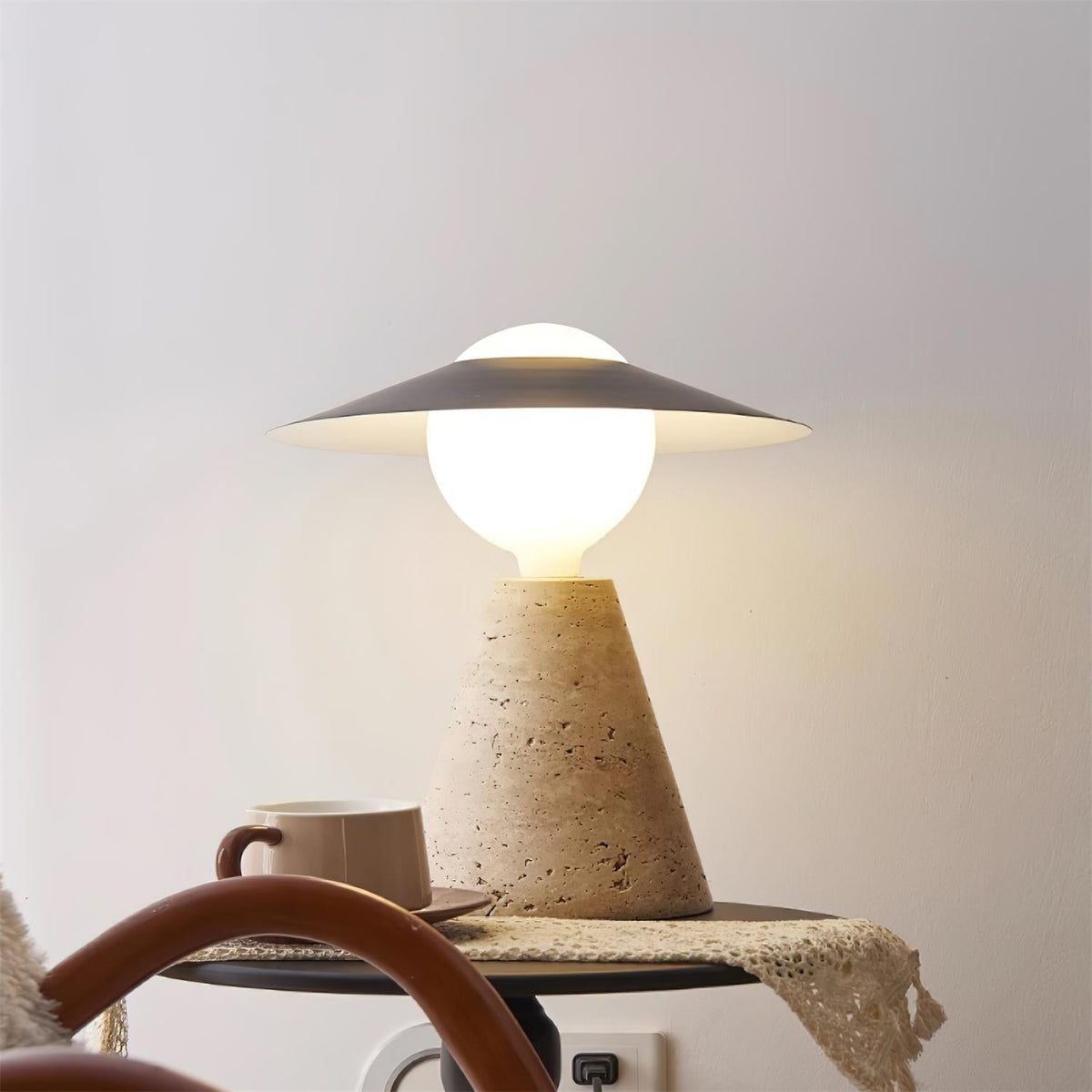 Elaalise bordslampa