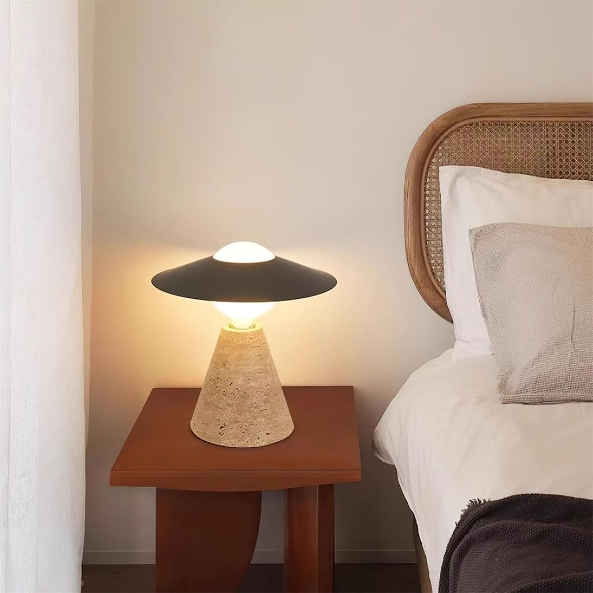 Elaalise bordslampa