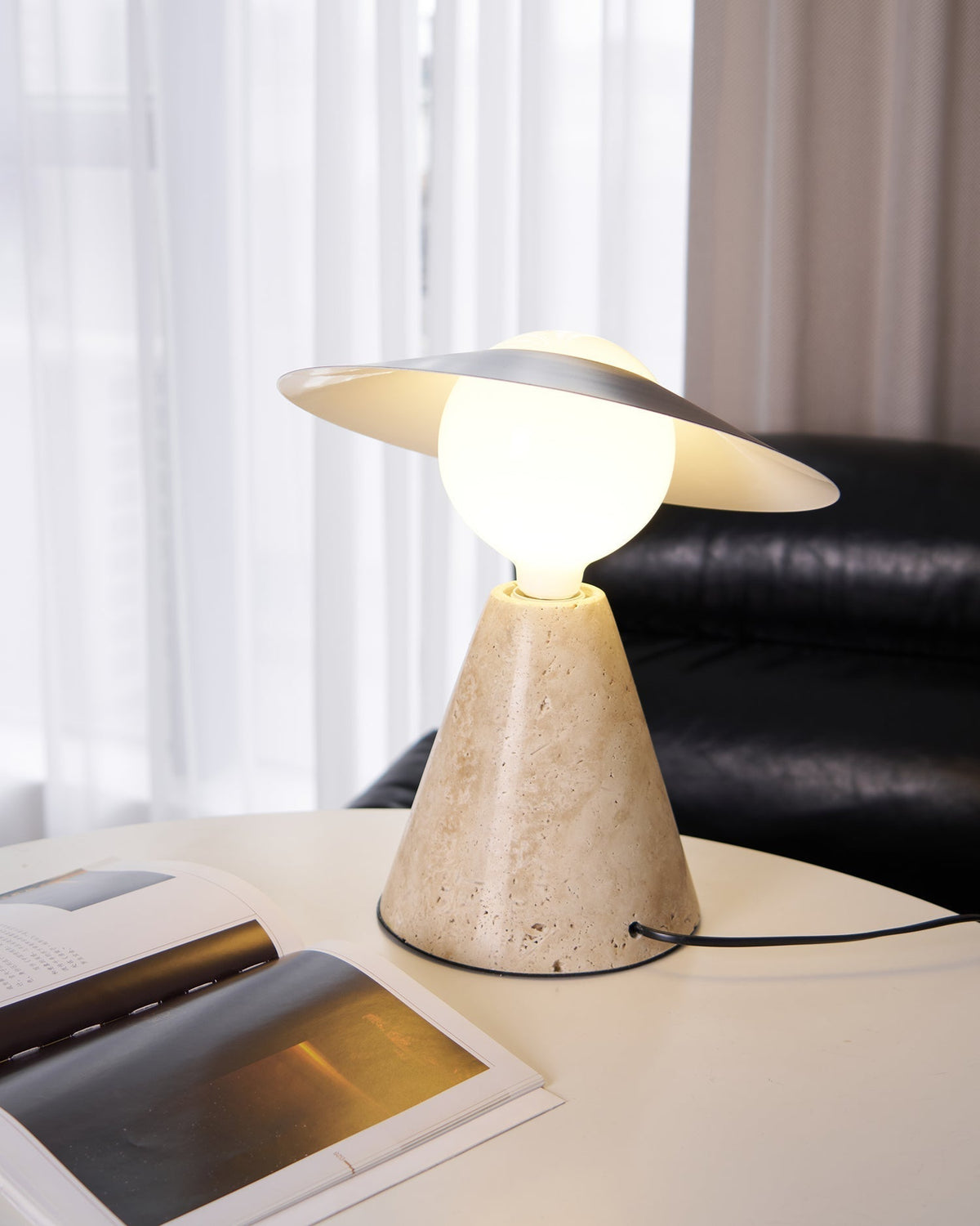 Elaalise bordslampa