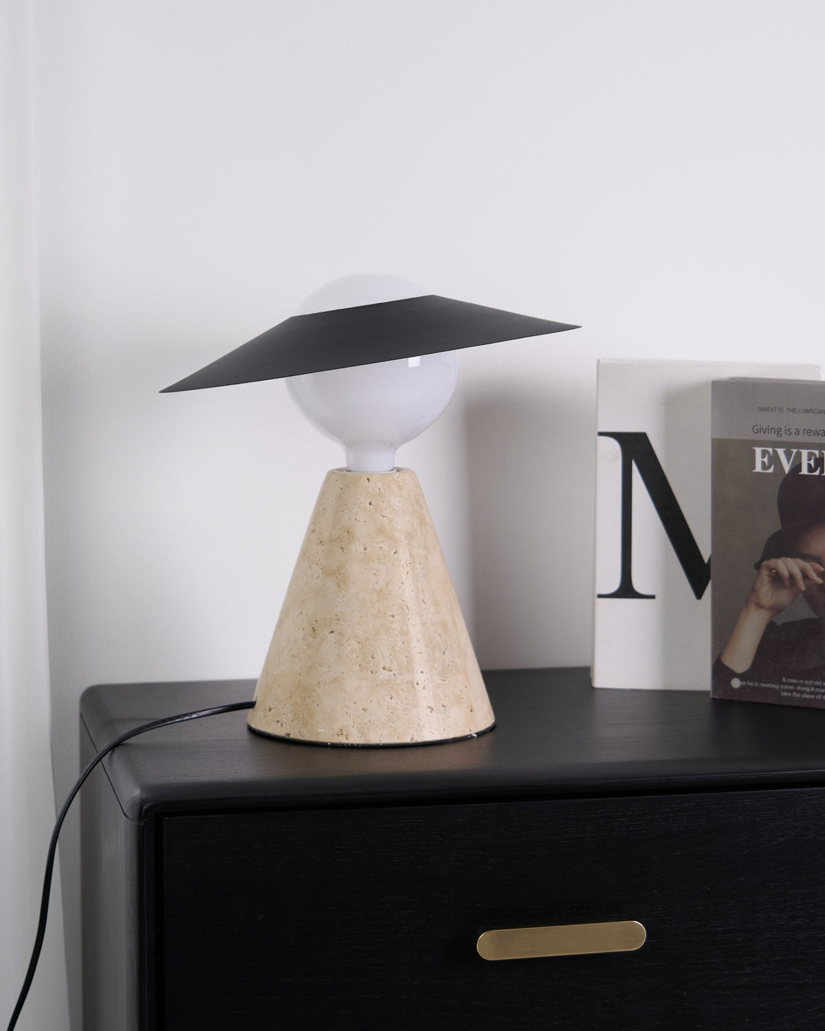 Elaalise bordslampa
